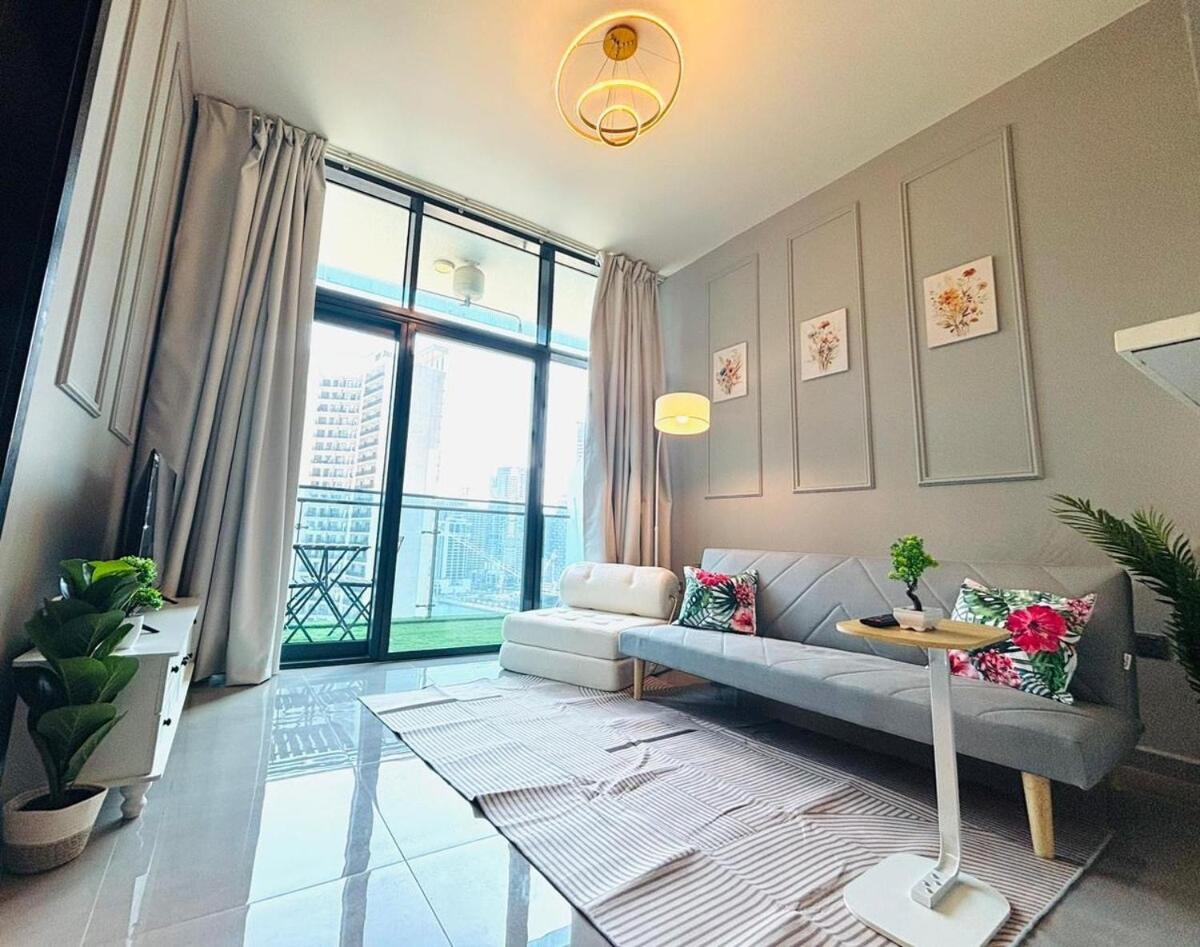 Daire Chic 1 Bhk In Downtown Dubai