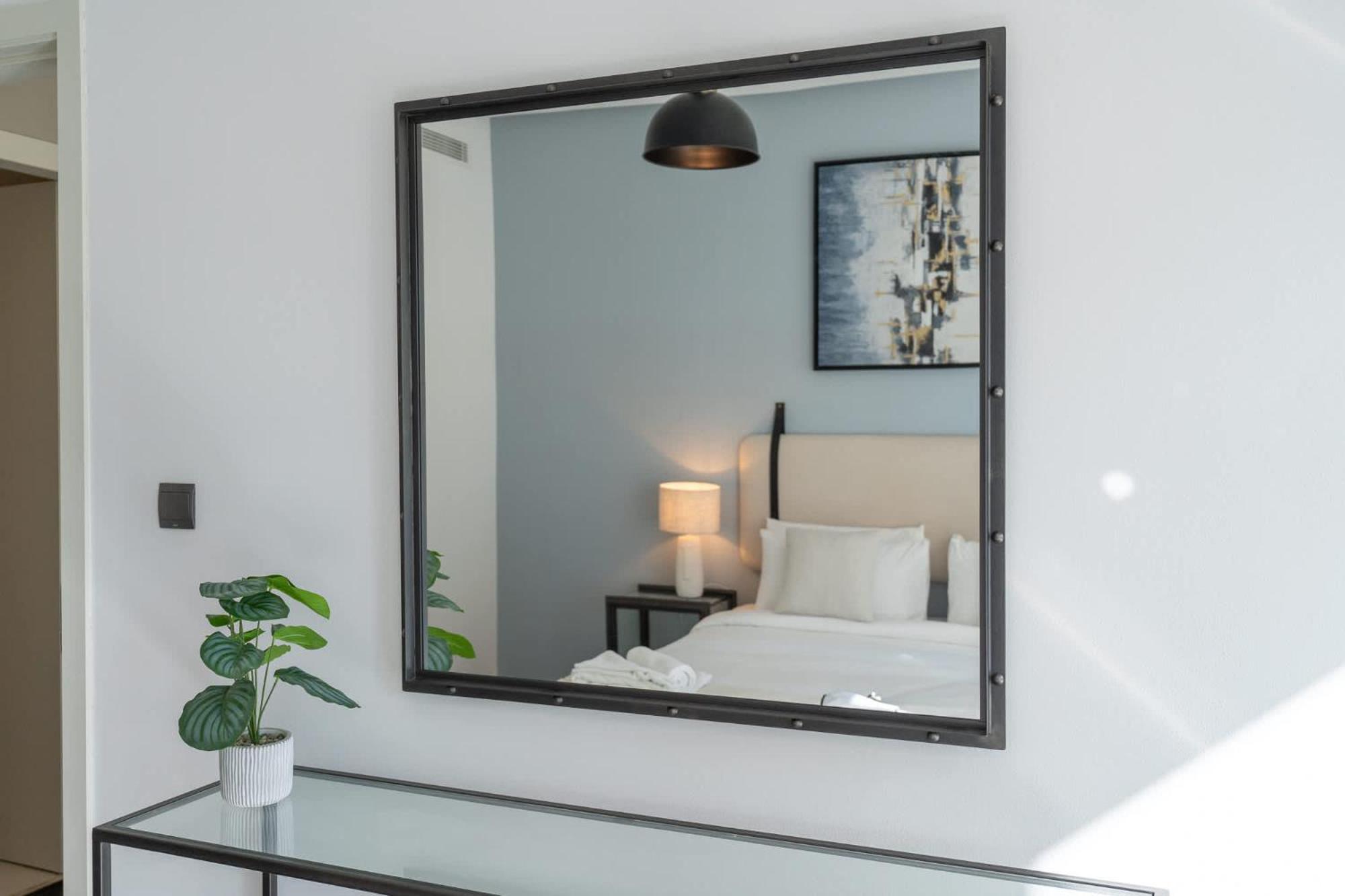 Cozy 1-bedroom At West Avenue Tower Near Marina Apartment