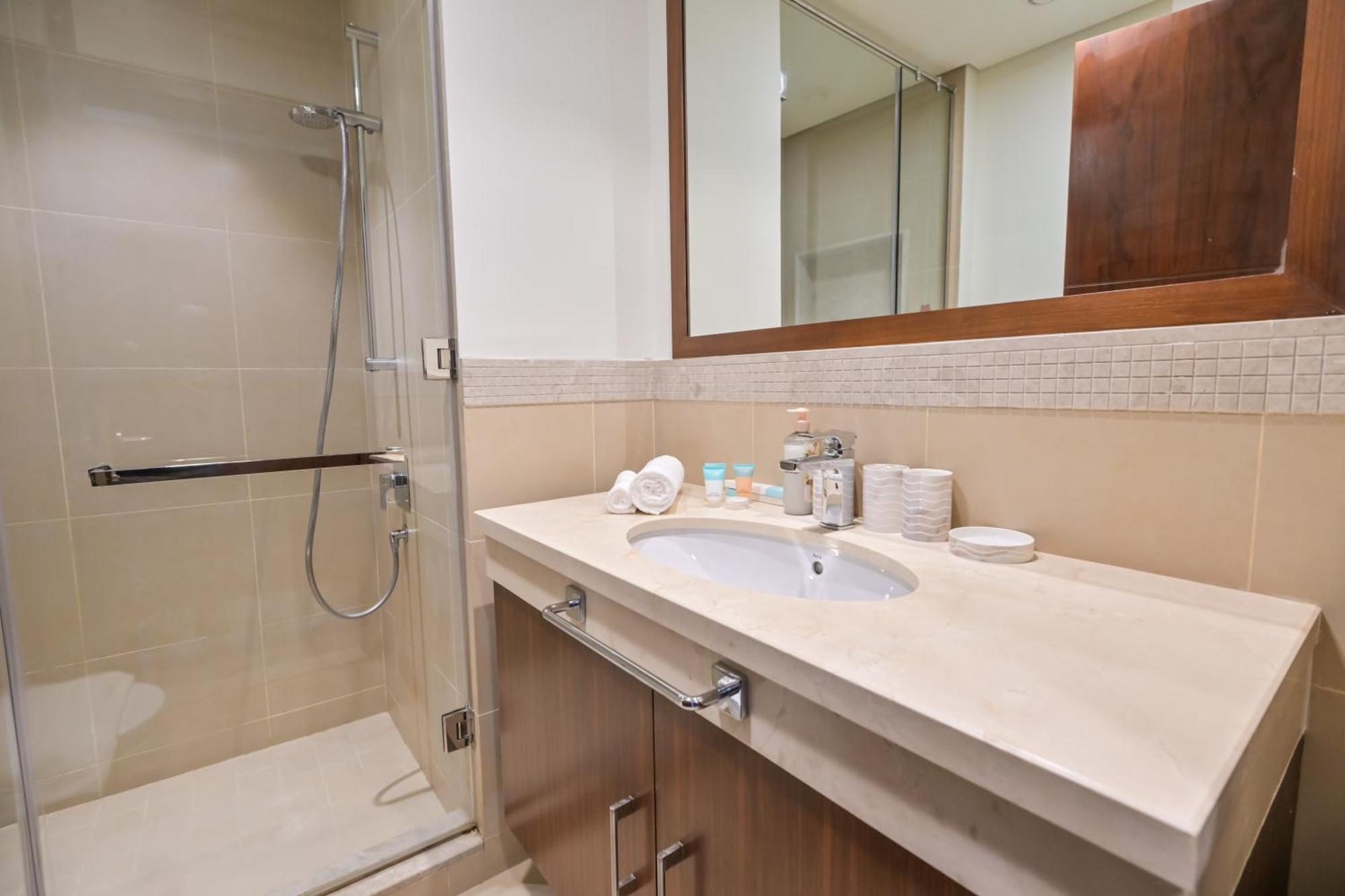 Burj Vista 2br Luxurious Wdirect Access To Mall Daire