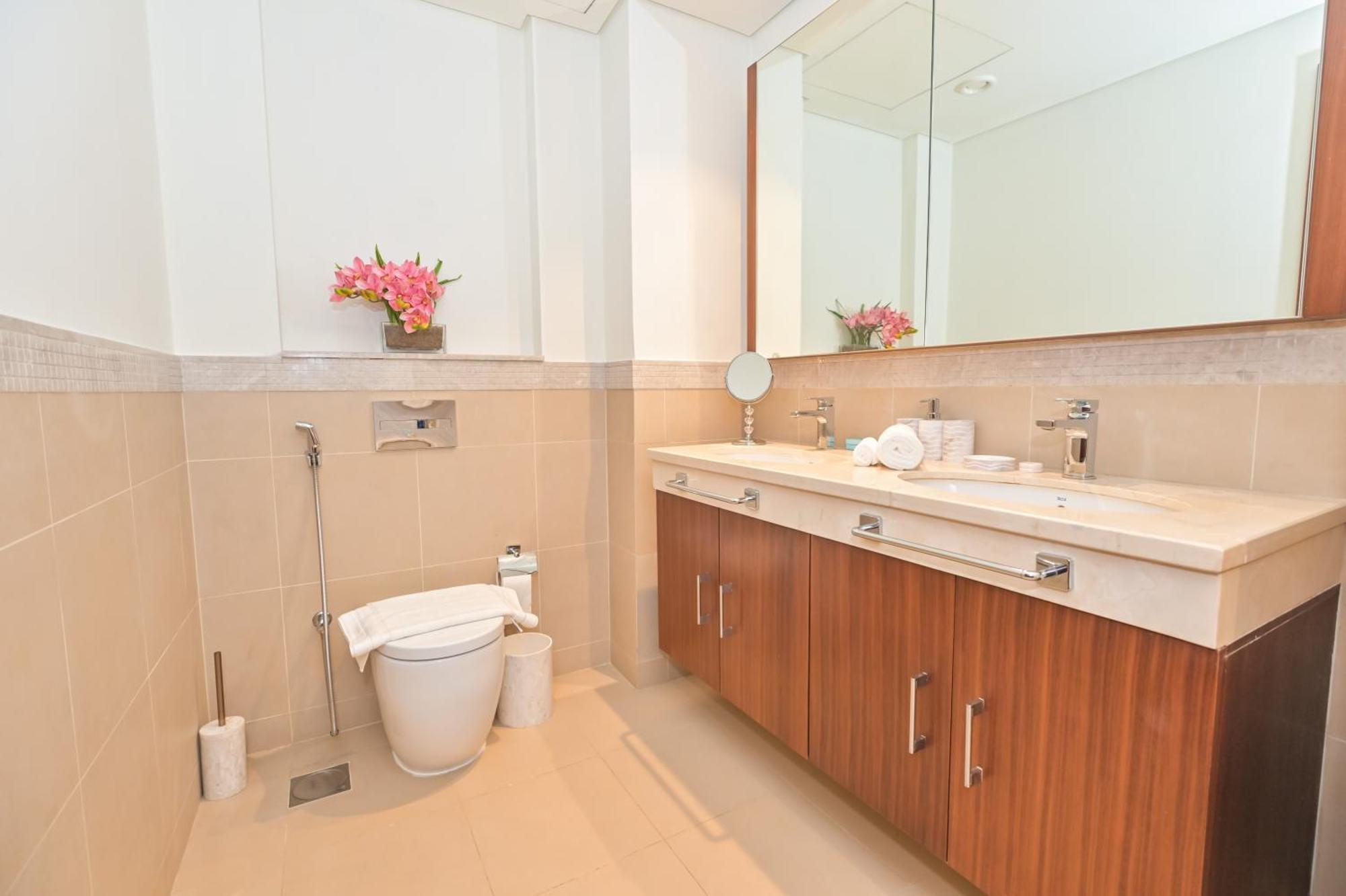 Daire Burj Vista 2br Luxurious Wdirect Access To Mall *