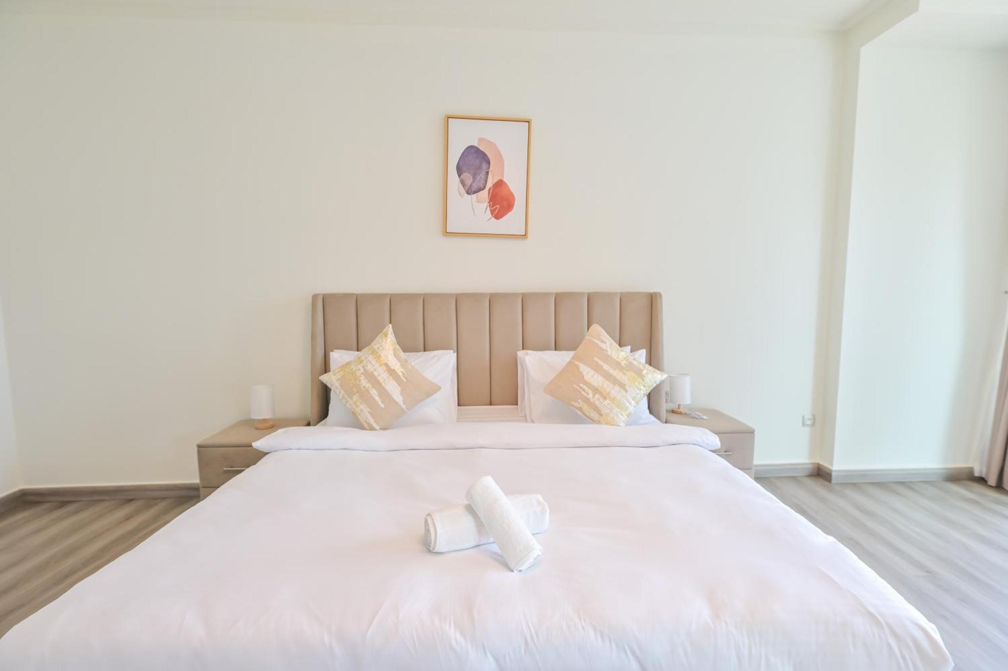 Daire Burj Vista 2br Luxurious Wdirect Access To Mall *
