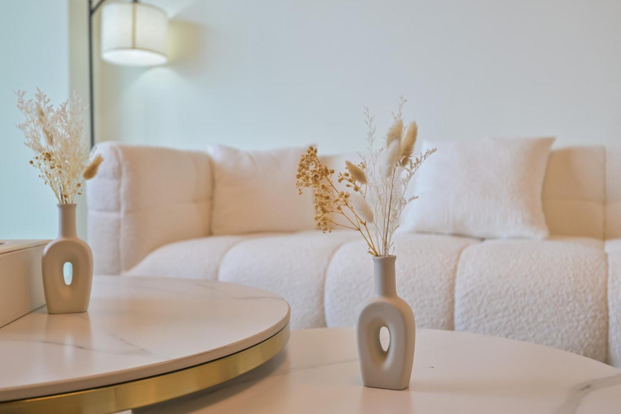 Daire Burj Vista 2br Luxurious Wdirect Access To Mall Dubai