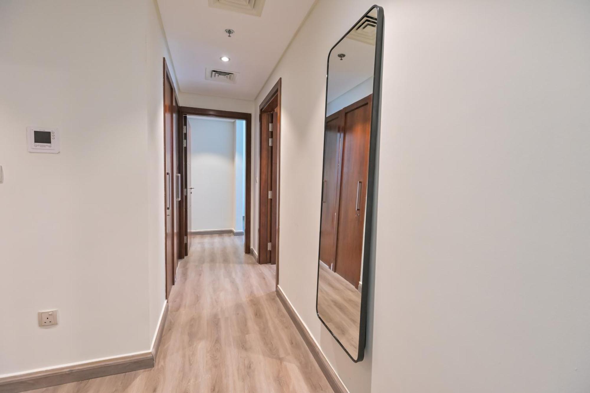Daire Burj Vista 2br Luxurious Wdirect Access To Mall