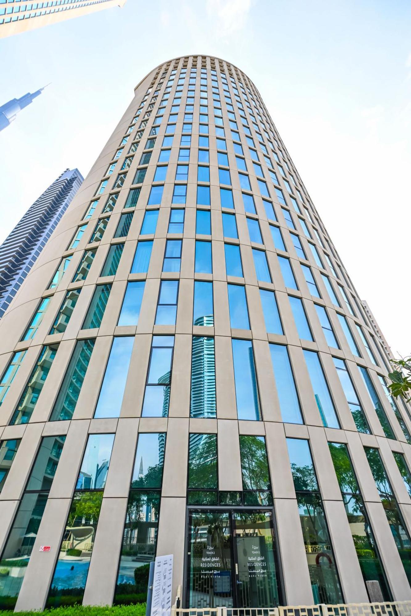 Daire Burj Vista 2br Luxurious Wdirect Access To Mall