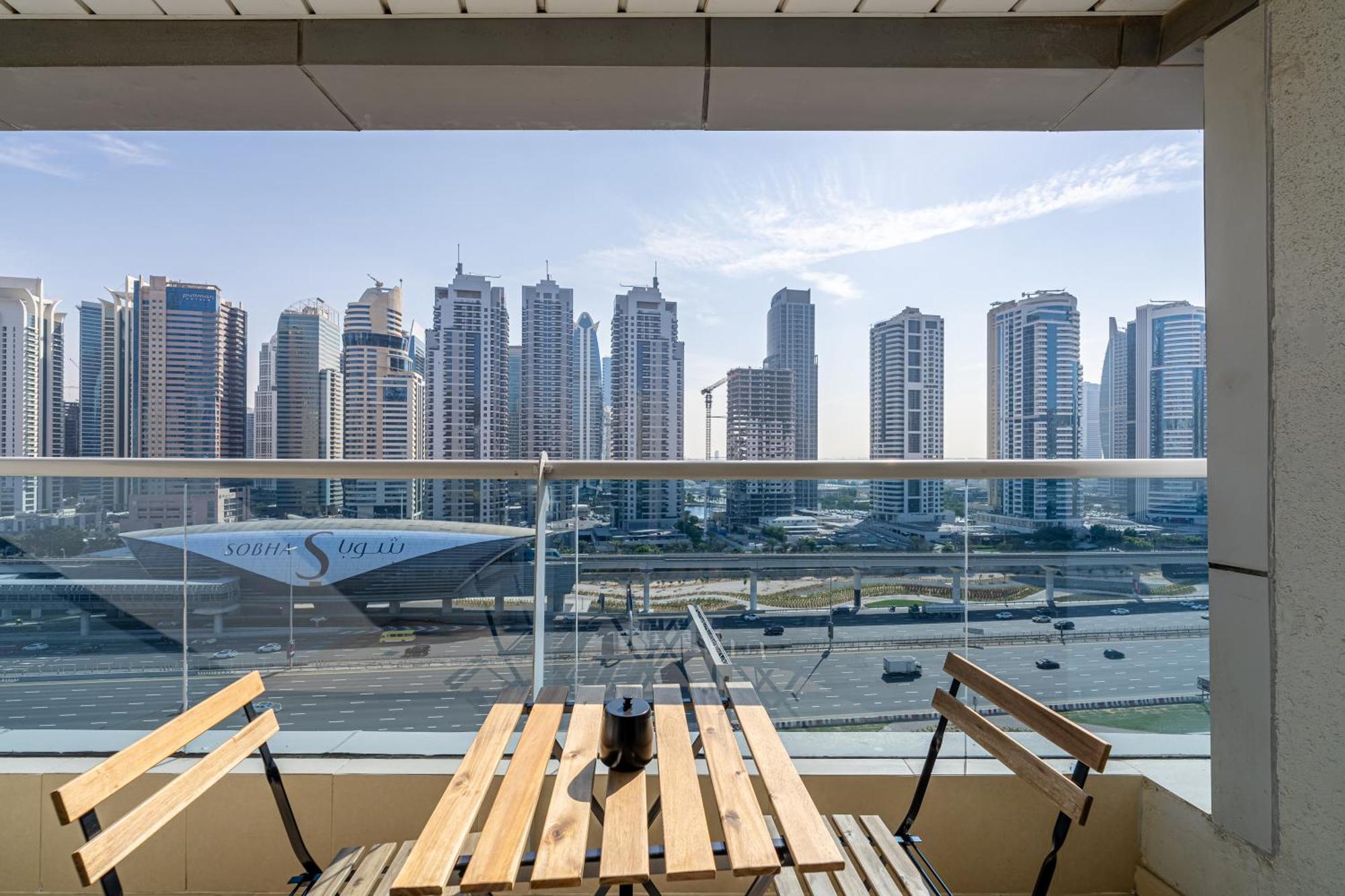 Apartment Marcopolo - Lavish 2br Next To Metro & Tram Dubai