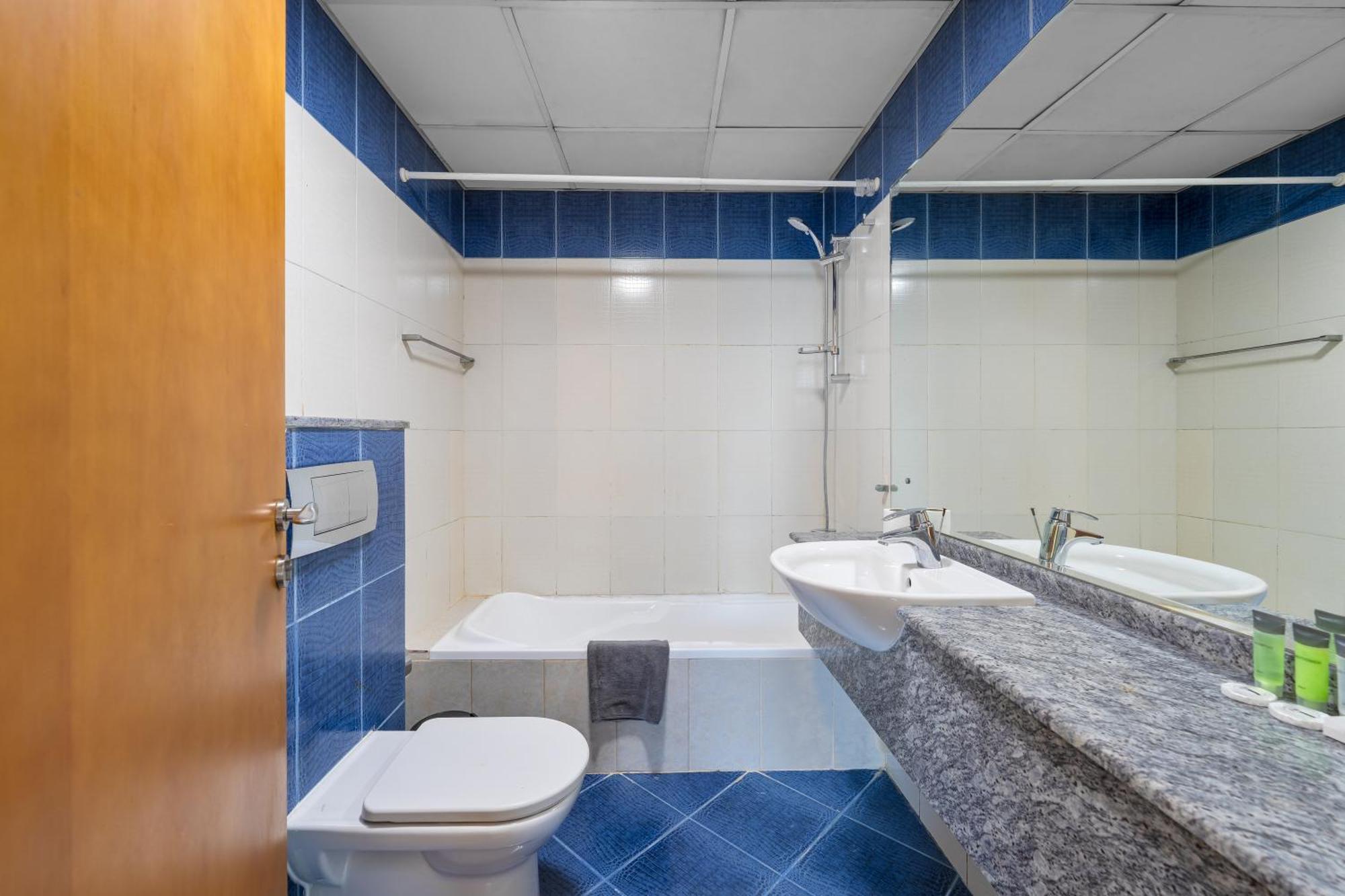 Marcopolo - Lavish 2br Next To Metro & Tram Dubai