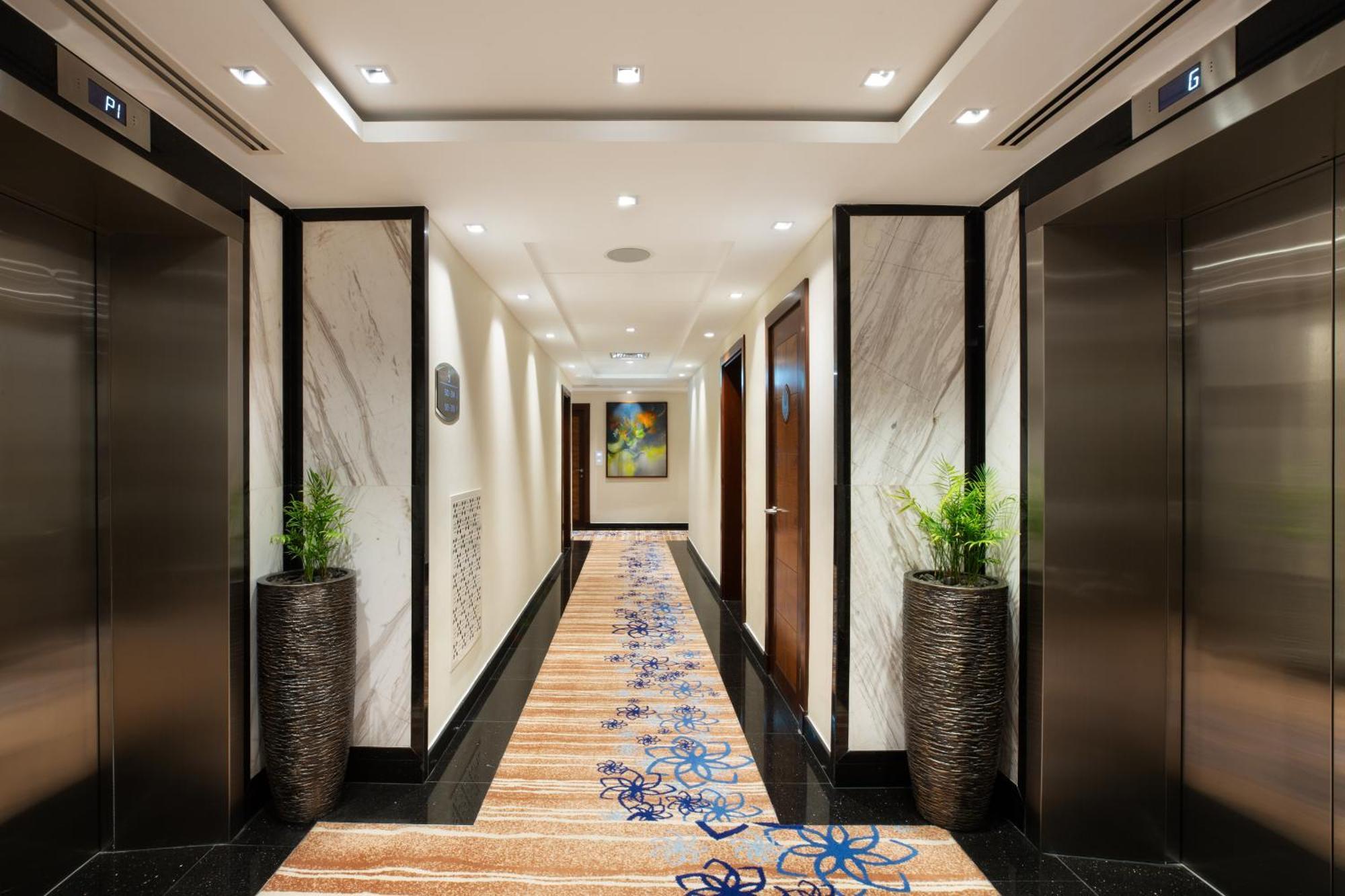 Royal Continental Business Bay Aparthotel Dubai