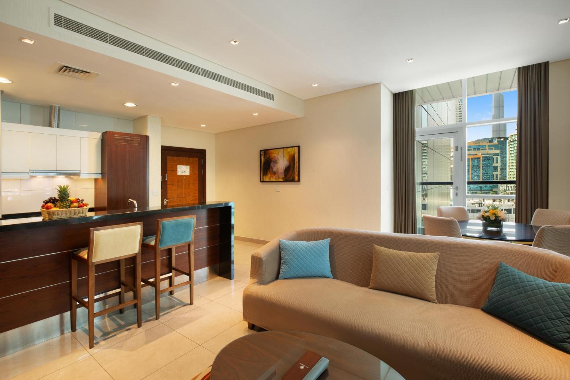 Royal Continental Business Bay Aparthotel 5*