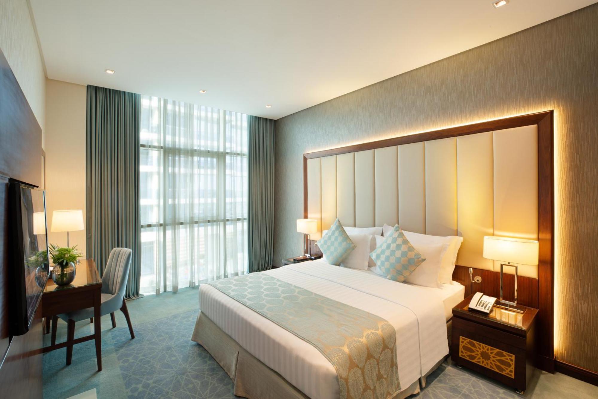 Royal Continental Business Bay Aparthotel Dubai