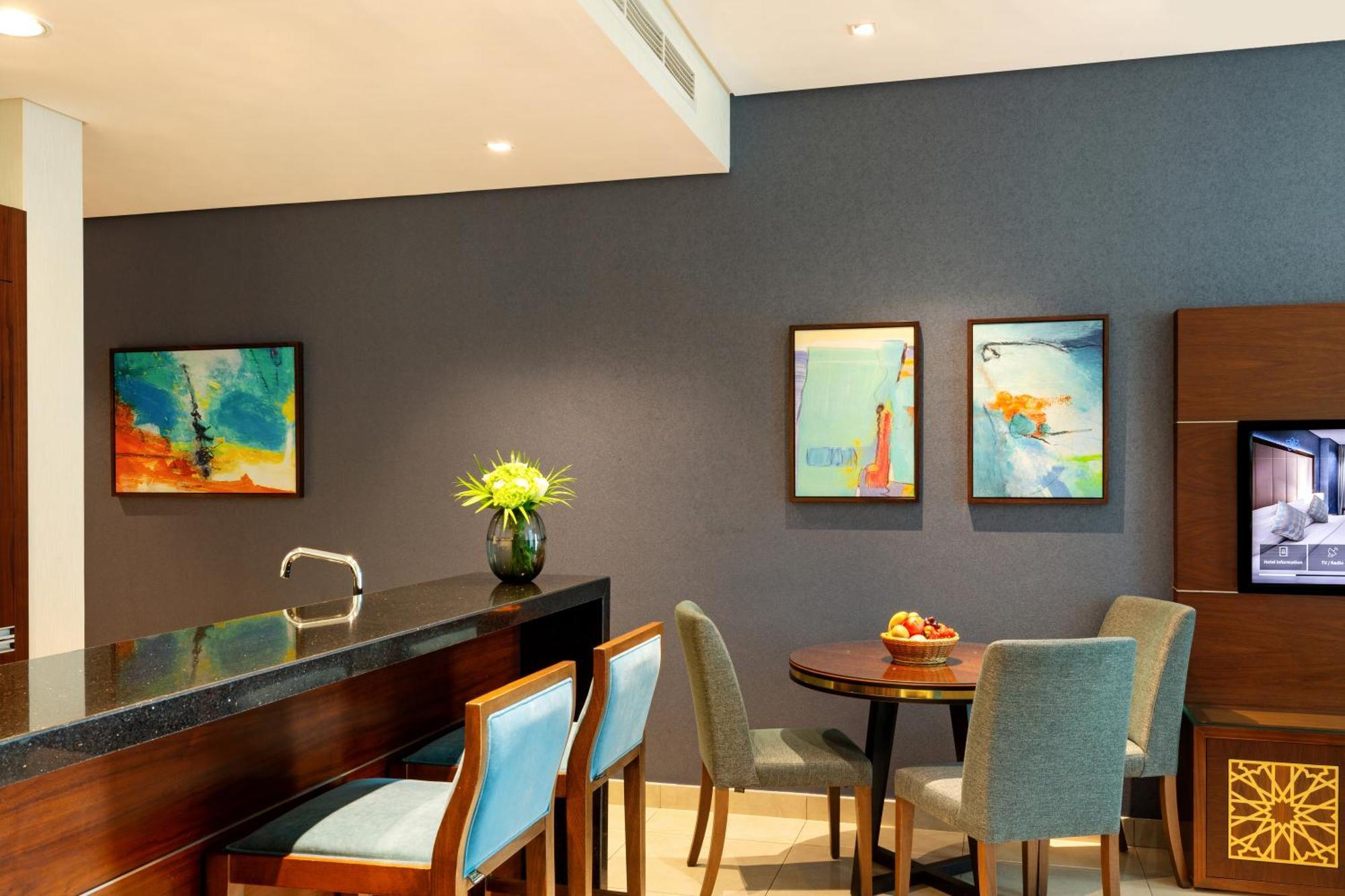 Royal Continental Business Bay 5*