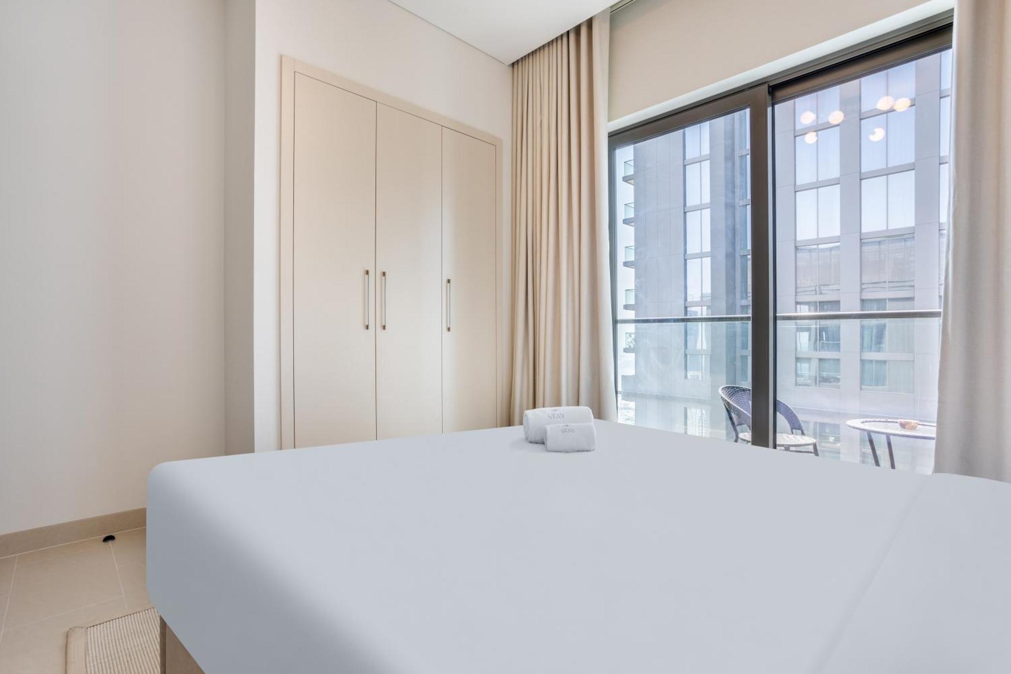 By Latinem Luxury 1br Cv A2711 Near Burj Khalifa * Dubai