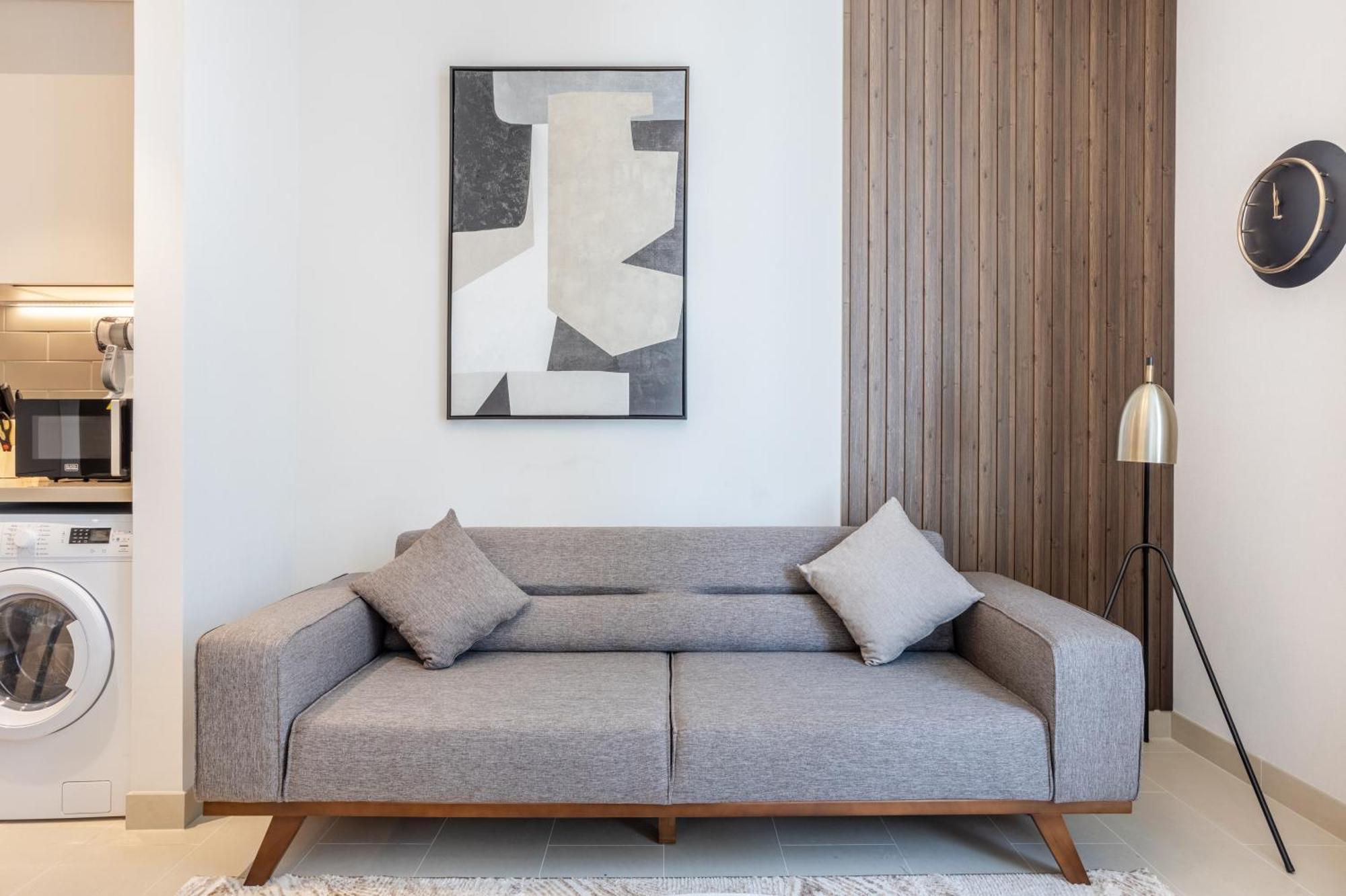 Apartment By Latinem Luxury 1br Cv A2711 Near Burj Khalifa