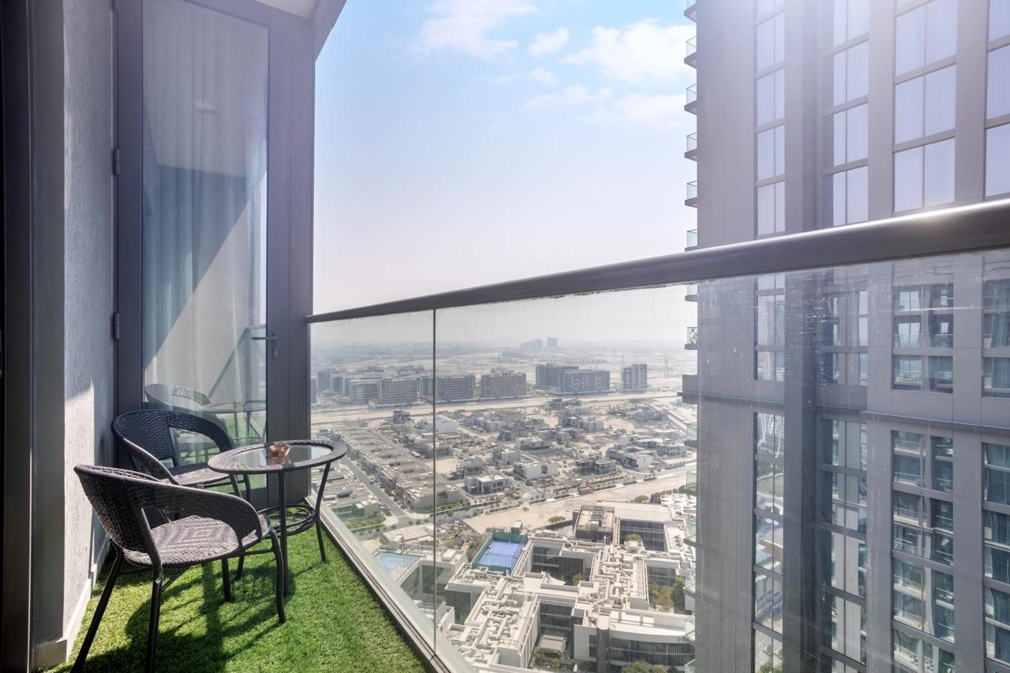 Apartment By Latinem Luxury 1br Cv A2711 Near Burj Khalifa