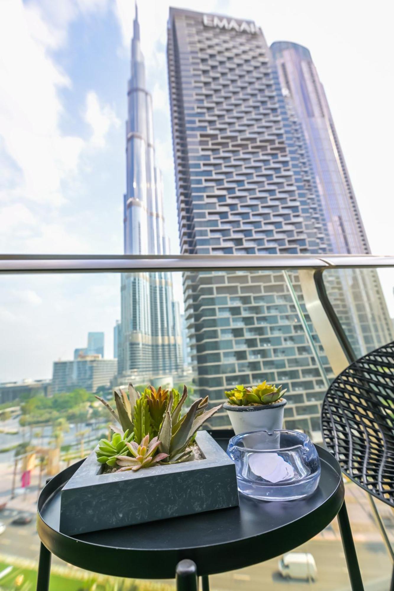 Daire Burj Vista 2br Luxurious Wdirect Access To Mall