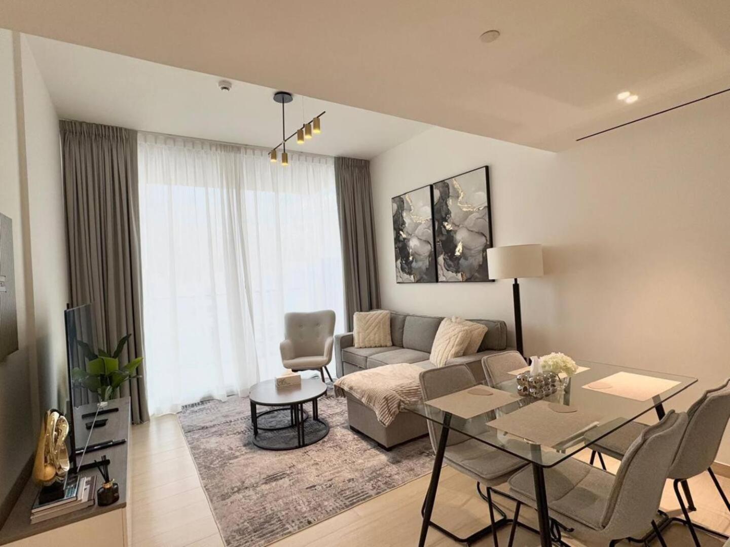 Brand New Premium 1br With Pool View In Jvc Daire