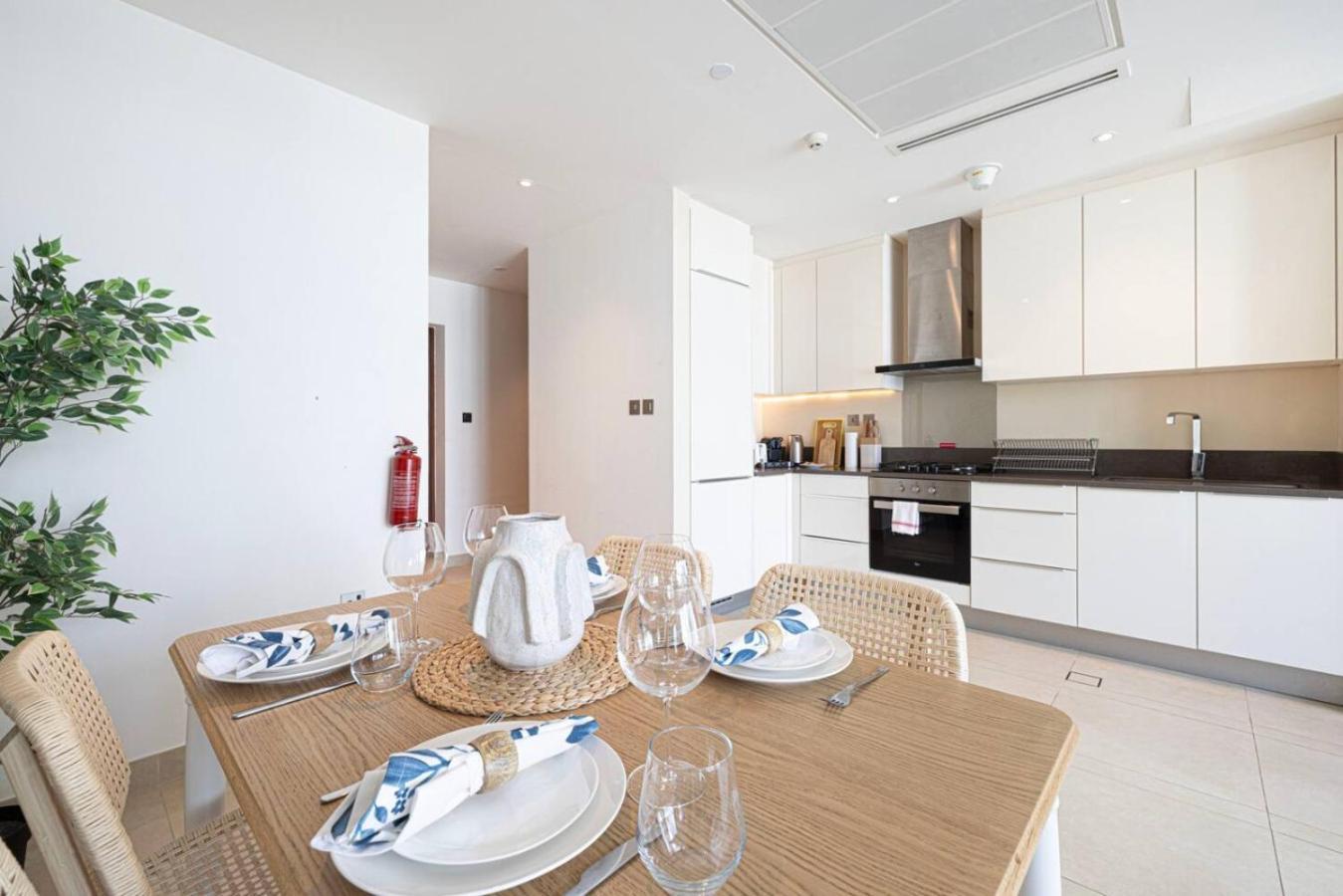 High Floor Marina Gate 1 Bdr Flat Only Apartment Dubai