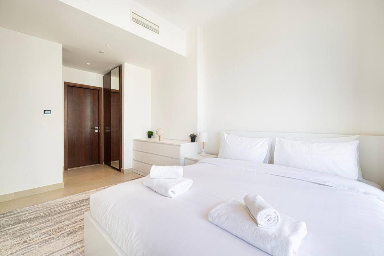 Apartment High Floor Marina Gate 1 Bdr Flat Only Dubai