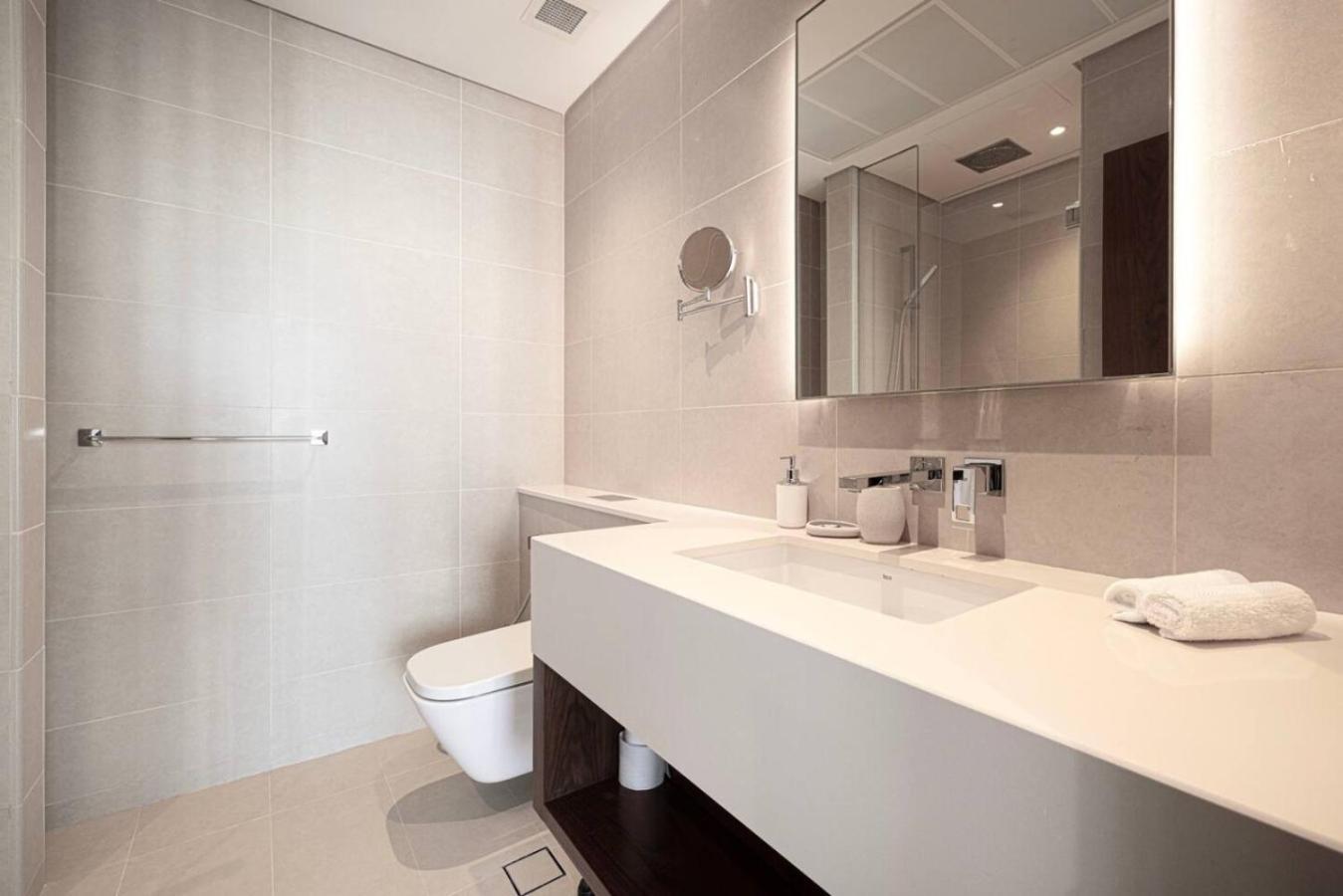 Apartment High Floor Marina Gate 1 Bdr Flat Only Dubai