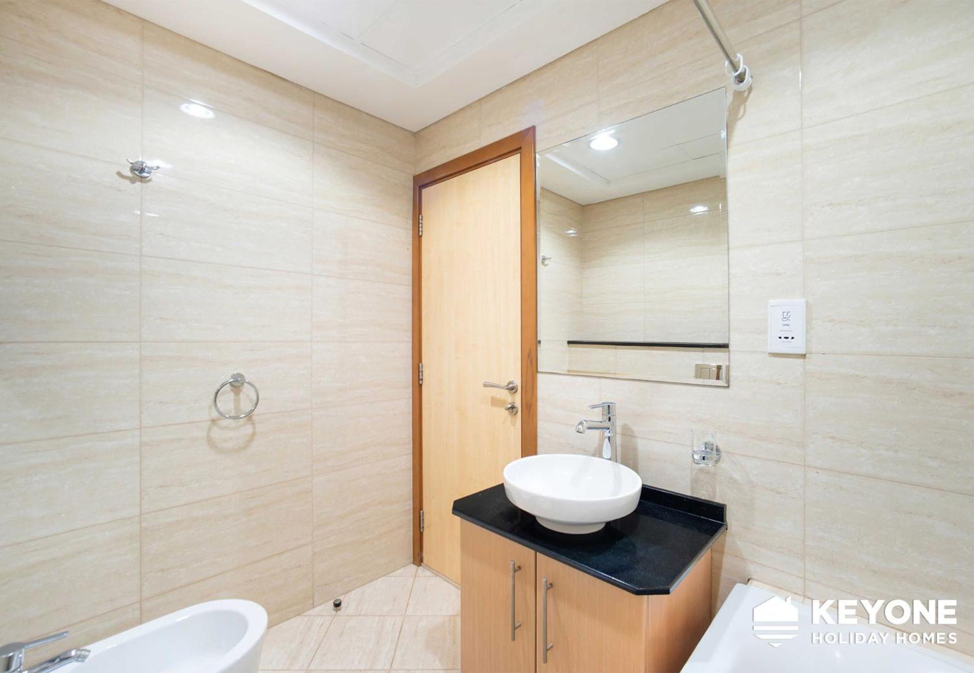 Apartment Fascinating Ocean Views In A One Bedroom *