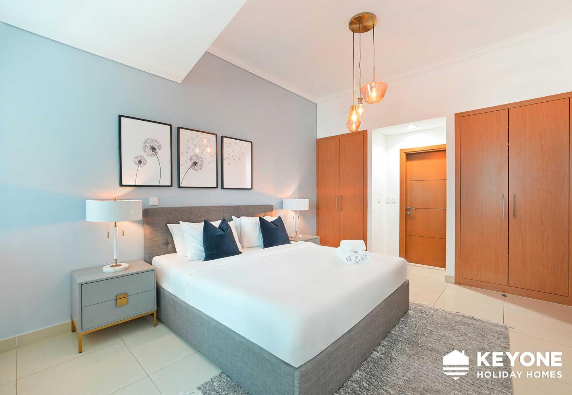 Fascinating Ocean Views In A One Bedroom *