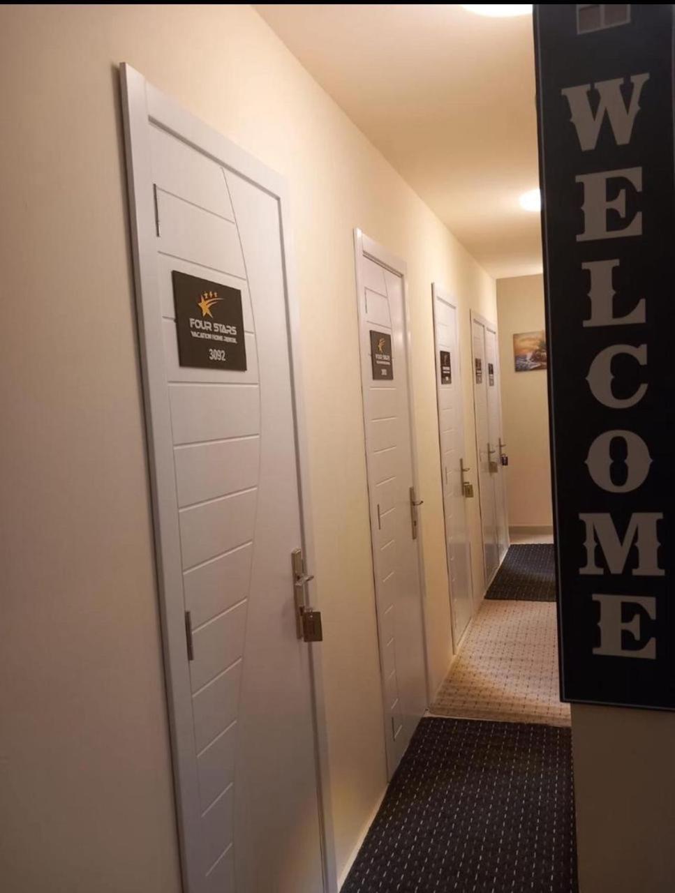 Four Stars Apartment *