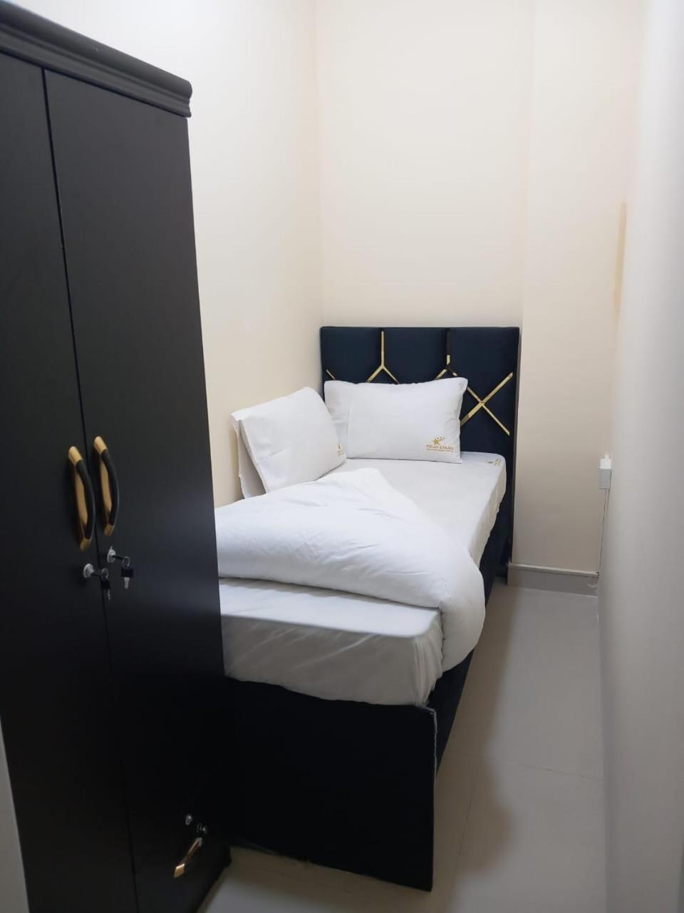 Four Stars Apartment *