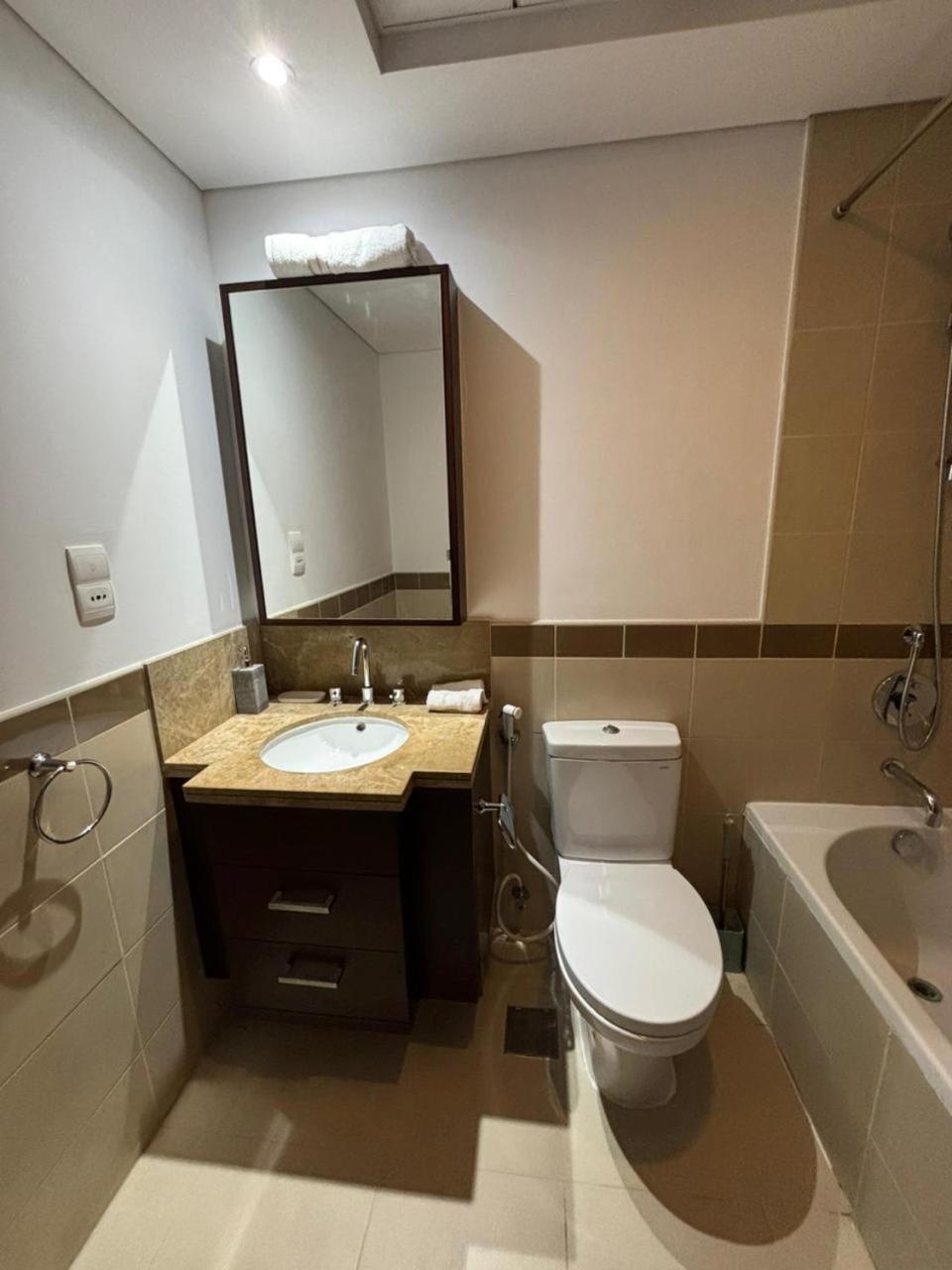 La Vista Apartment *