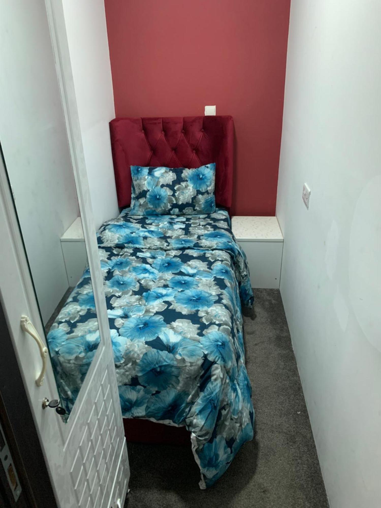 Paz Luxurious Space Capsule hotel