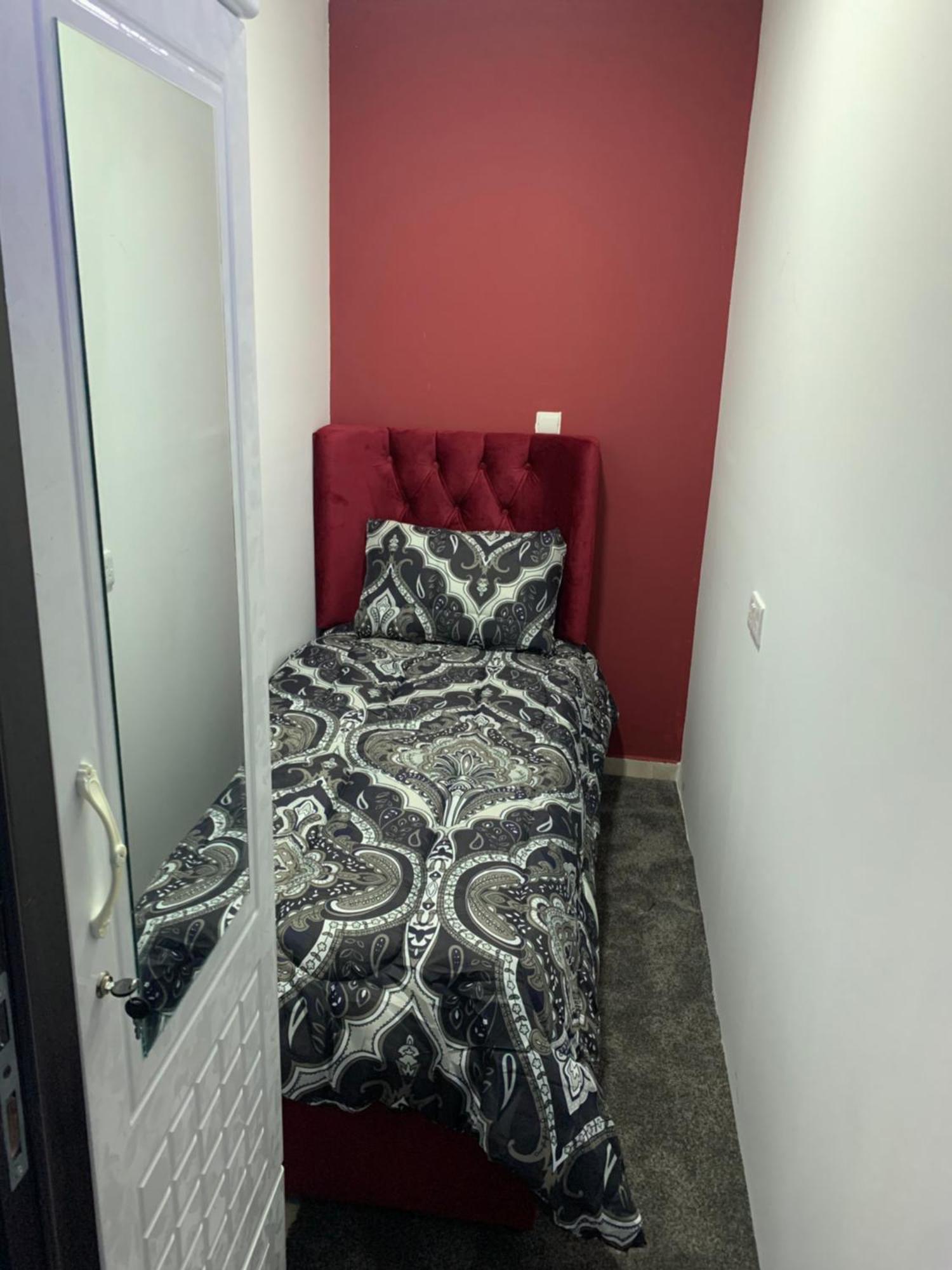 Capsule hotel Paz Luxurious Space *