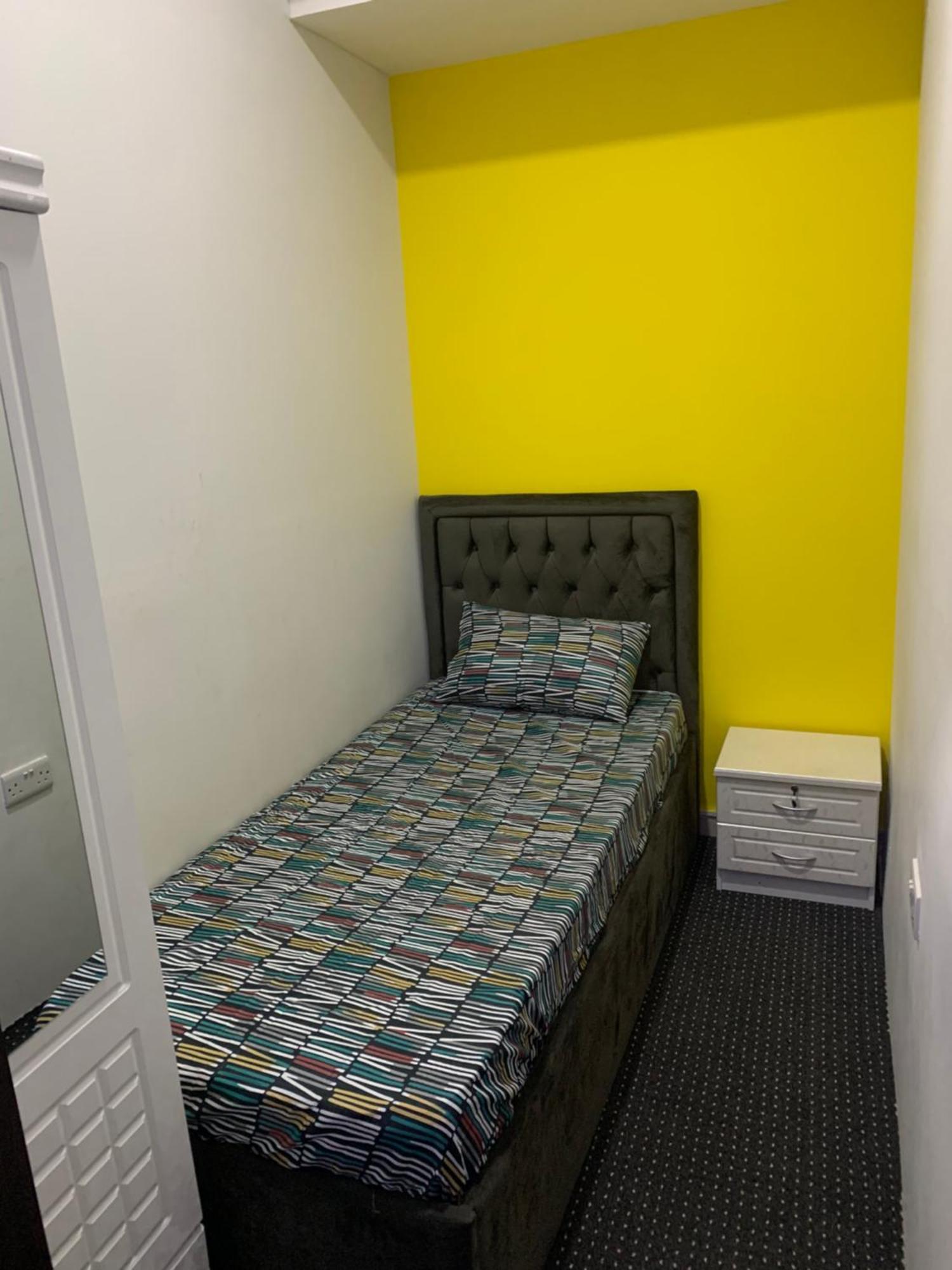 Capsule hotel Paz Luxurious Space