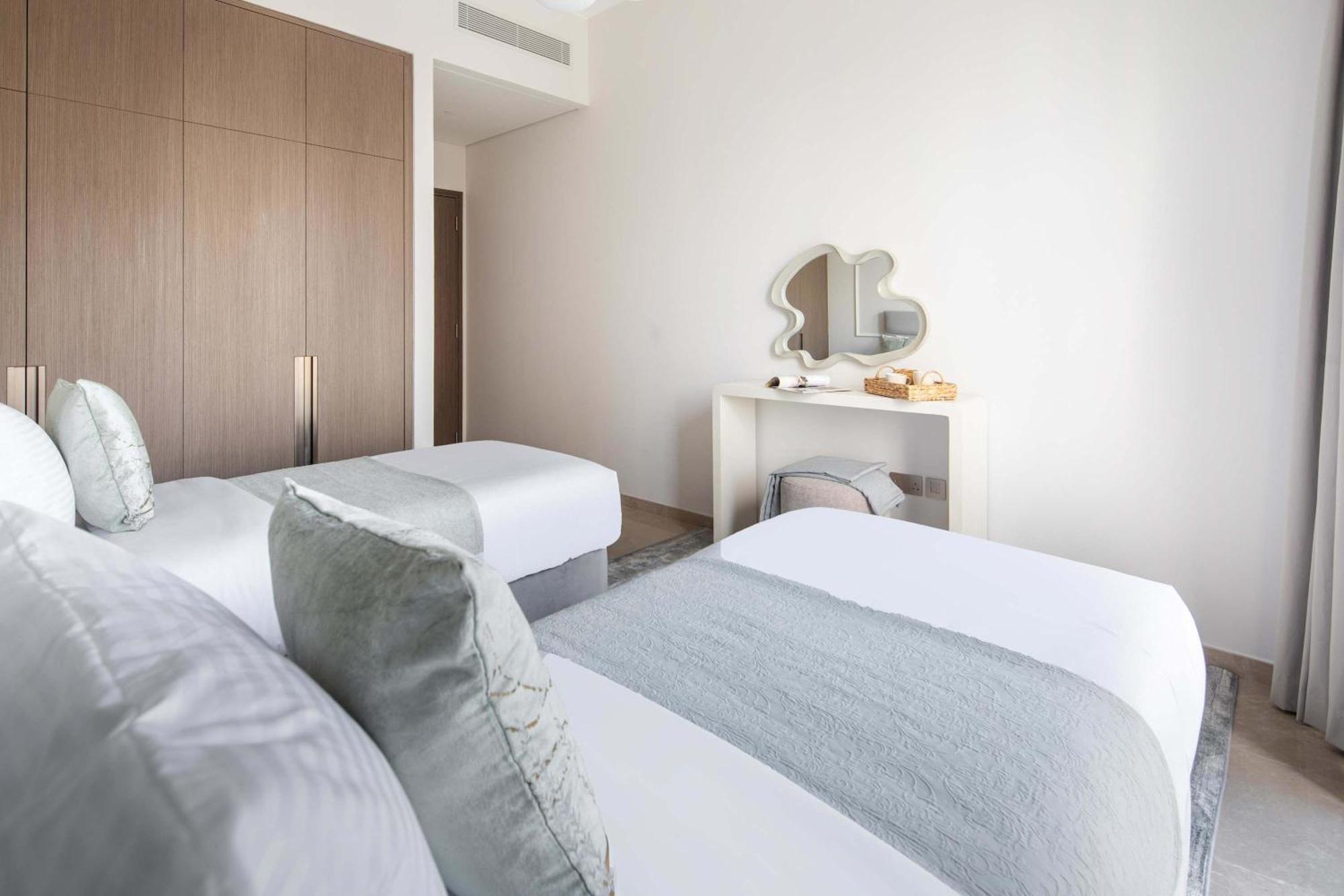 Frank Porter - Grande Signature Residences