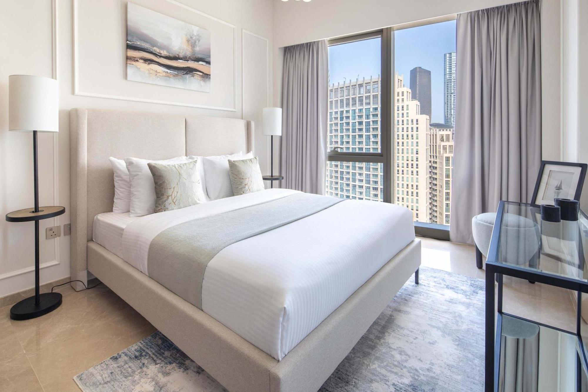 Frank Porter - Grande Signature Residences Dubai