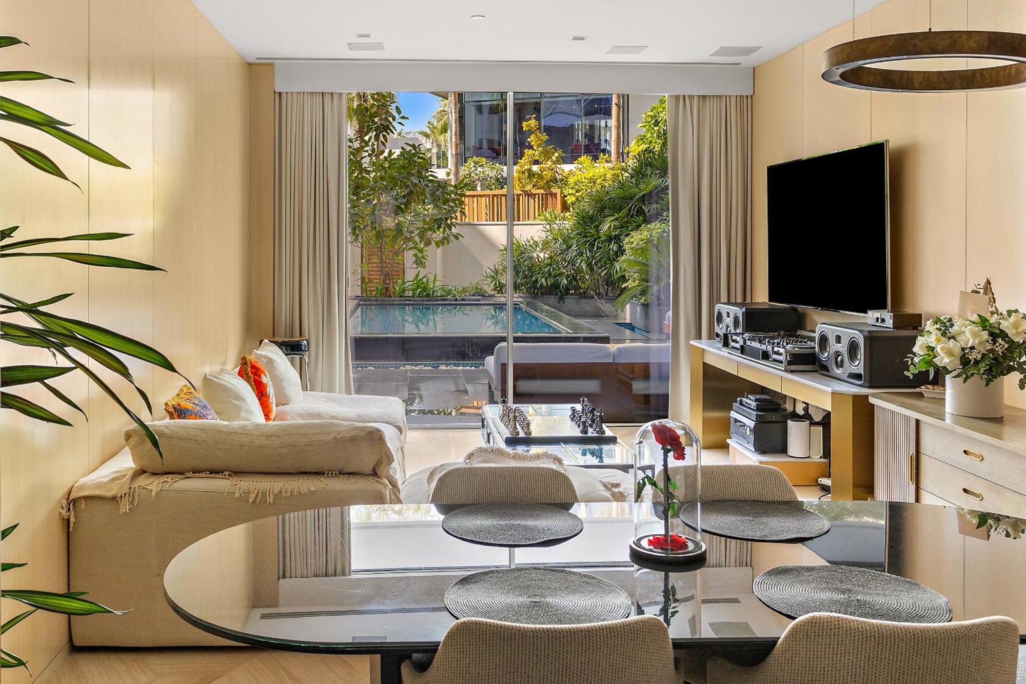 Five Palm Jumeirah With Private Pool Dubai