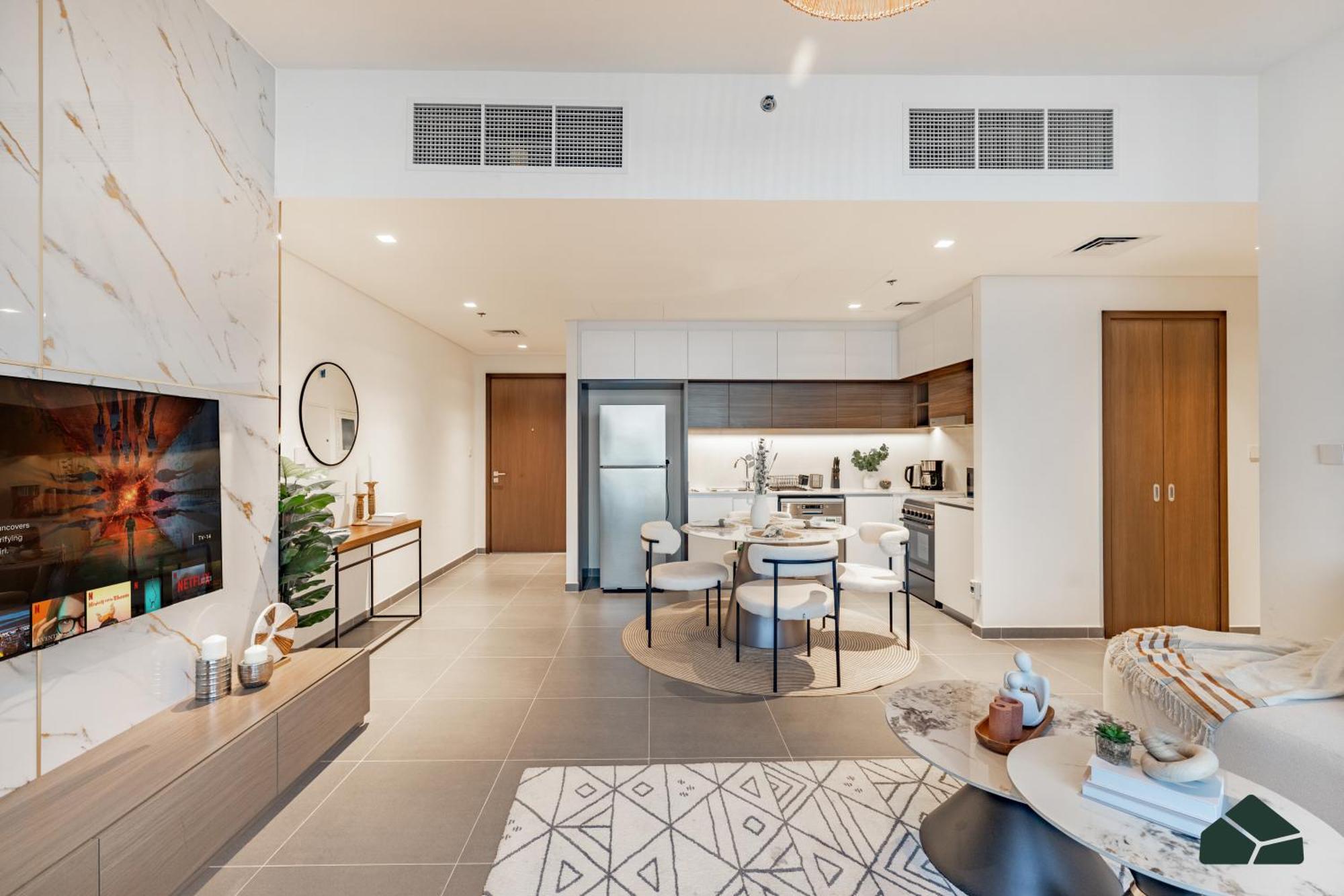 Serene 2br With Sea View - Bms