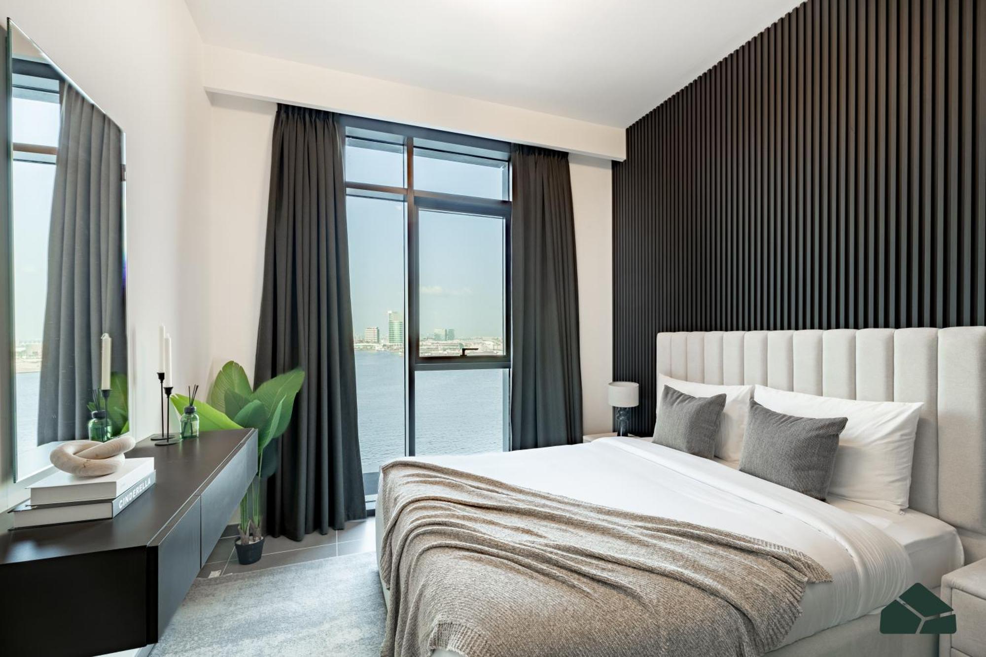 Serene 2br With Sea View - Bms Apartment *