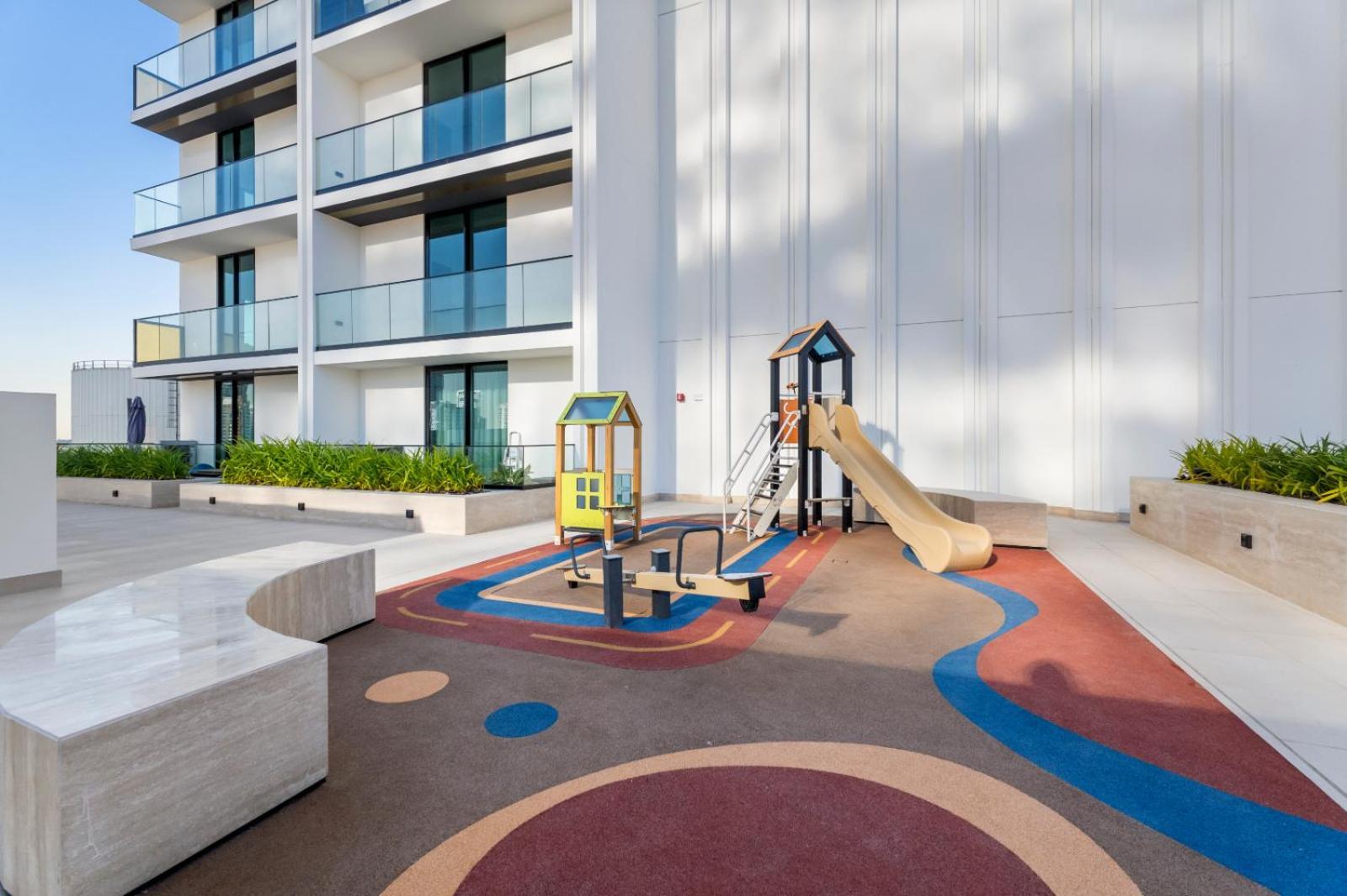 Prime Lux 1 Bedroom Skyline Apartment *