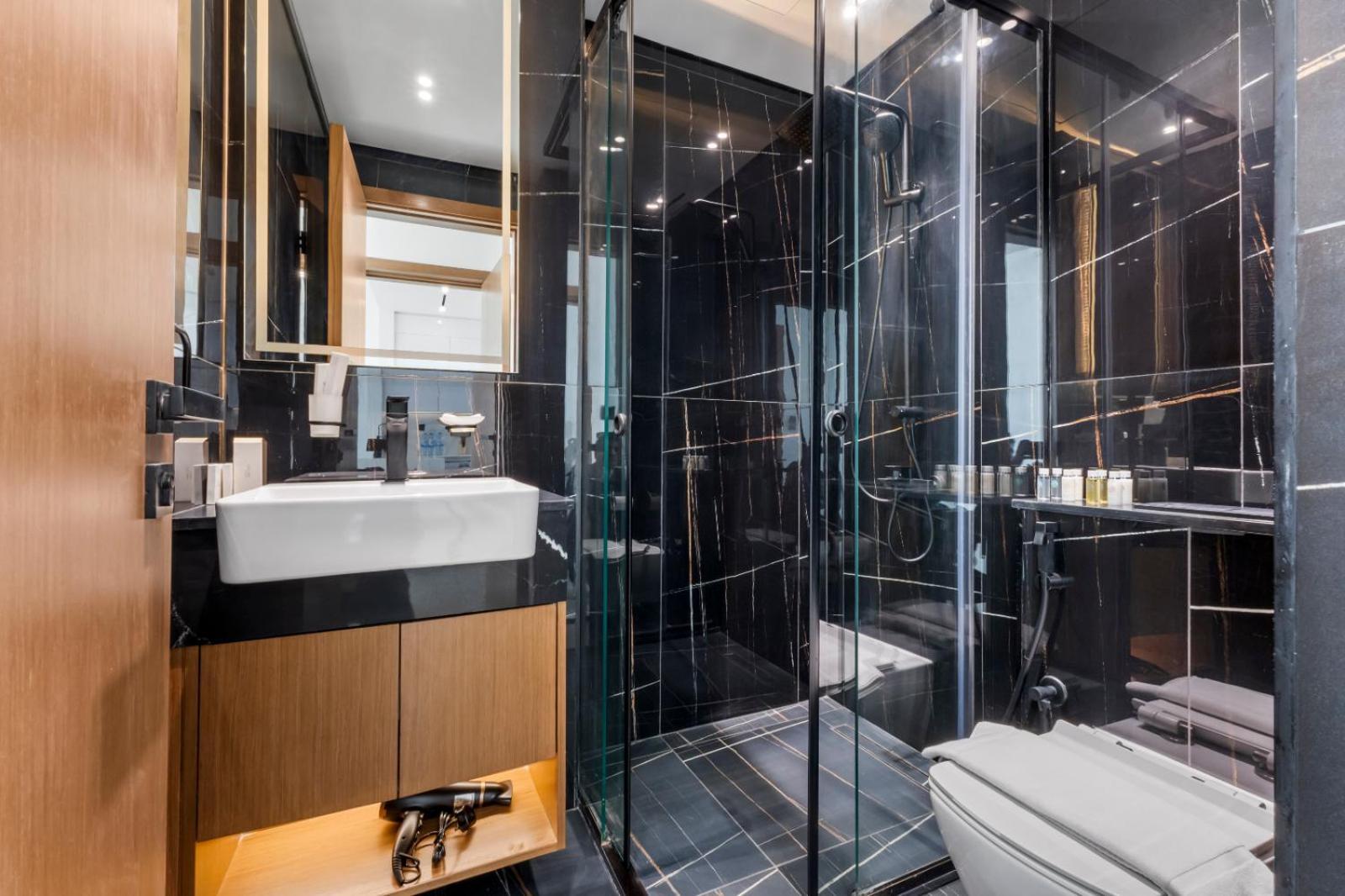Prime Lux 1 Bedroom Skyline