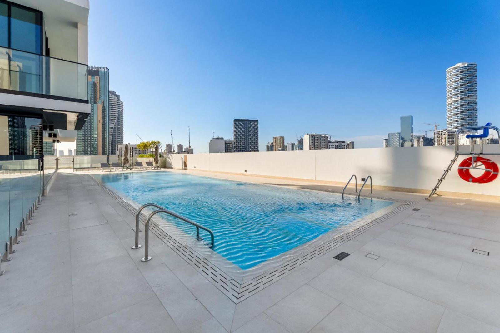 Prime Lux 1 Bedroom Skyline Dubai