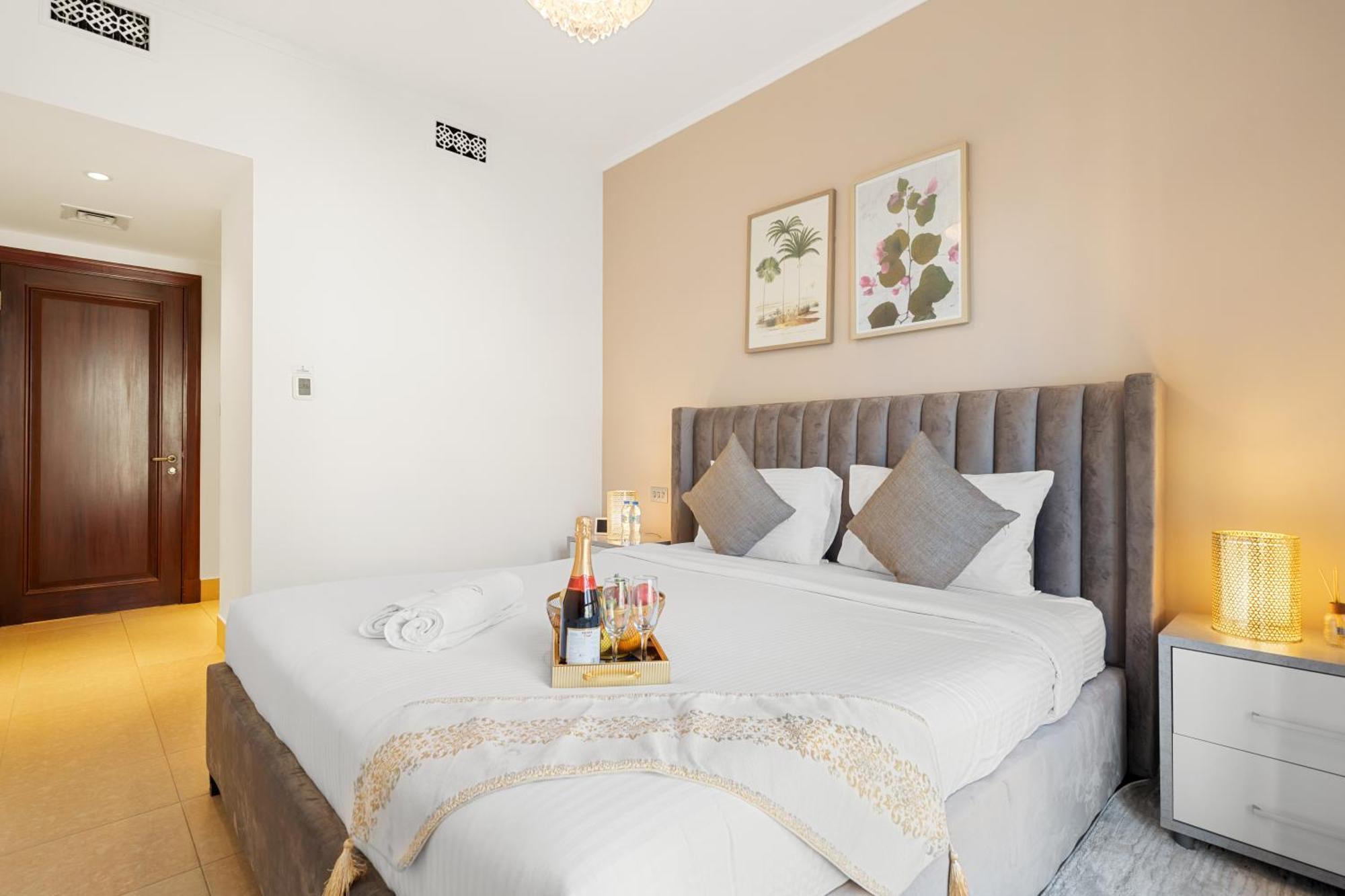 Apartment Burj Khalifa View - Zanzabeel Downtown - Free Parking *
