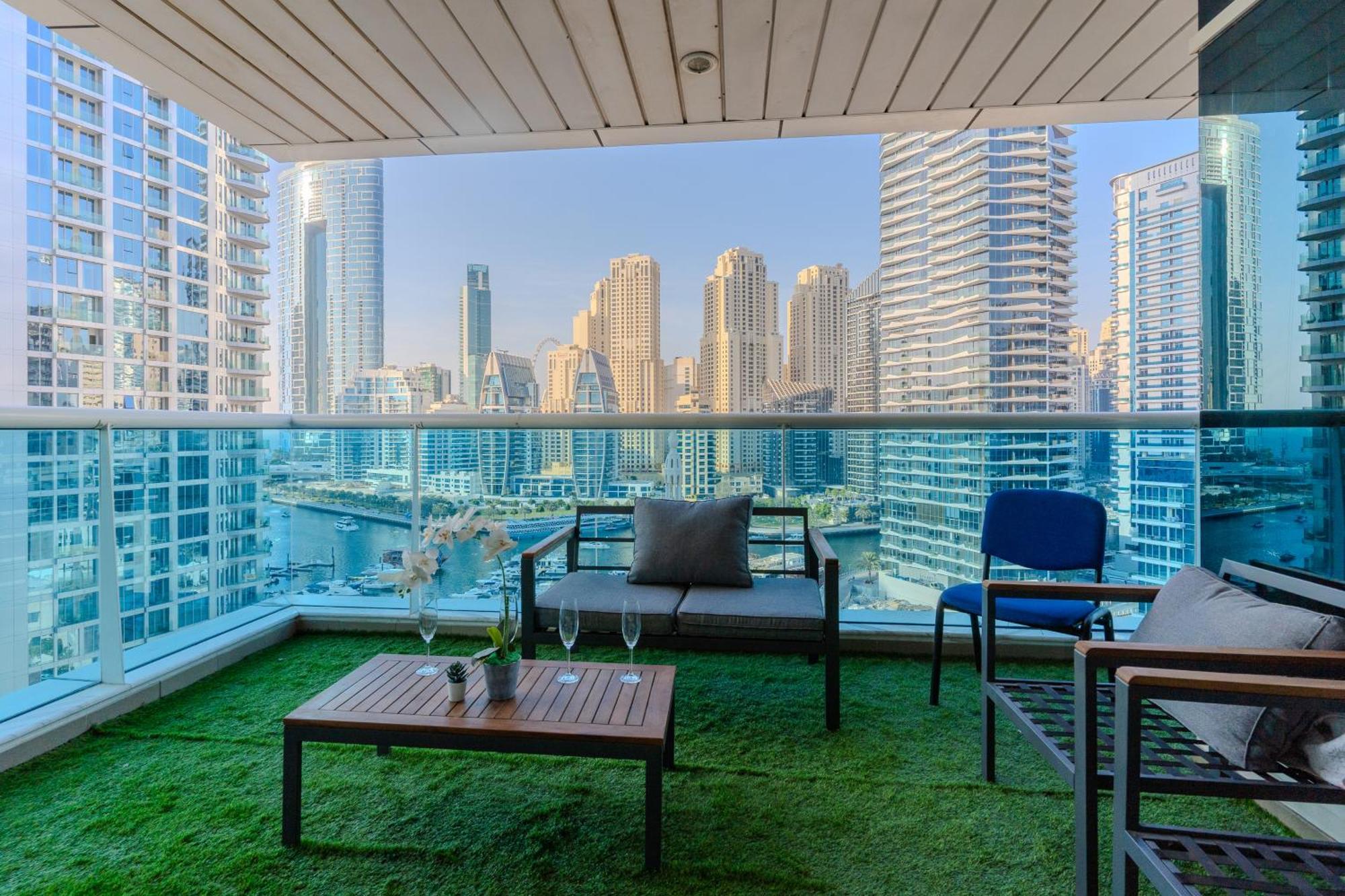 Luxury 3br With Stunning Full Marina View In