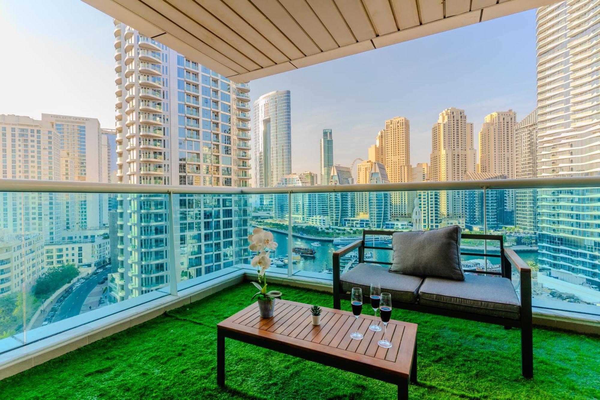 Apartment Luxury 3br With Stunning Full Marina View In Dubai