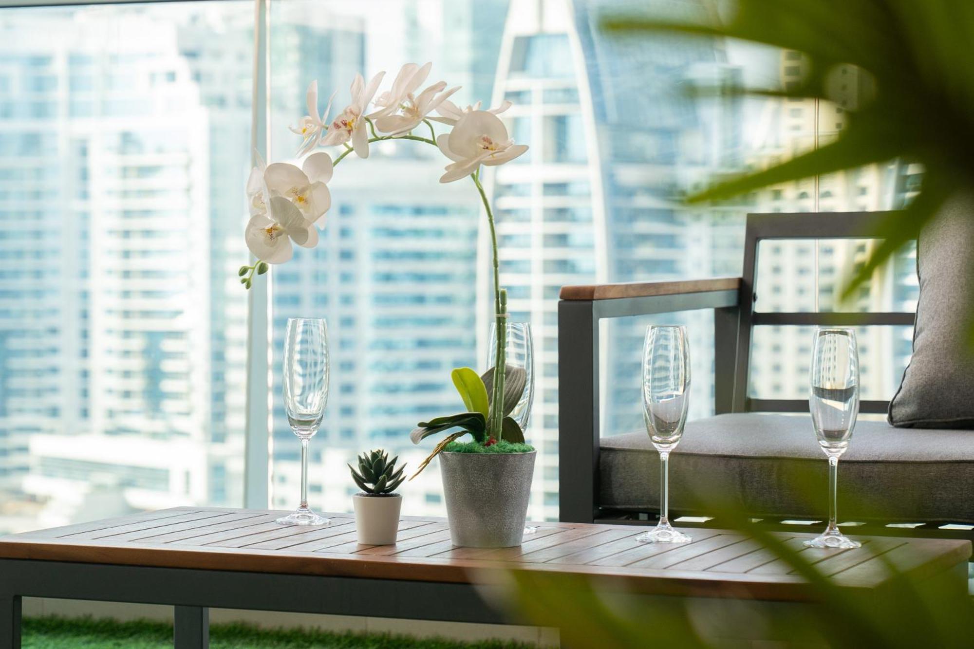 Luxury 3br With Stunning Full Marina View In *