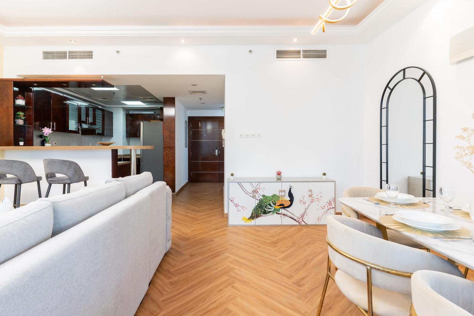 Luxury 3br With Stunning Full Marina View In * Dubai