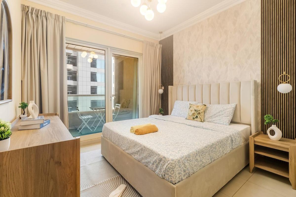 Apartment Bohemian 2 Bedroom In The Heart Of Marina Dubai