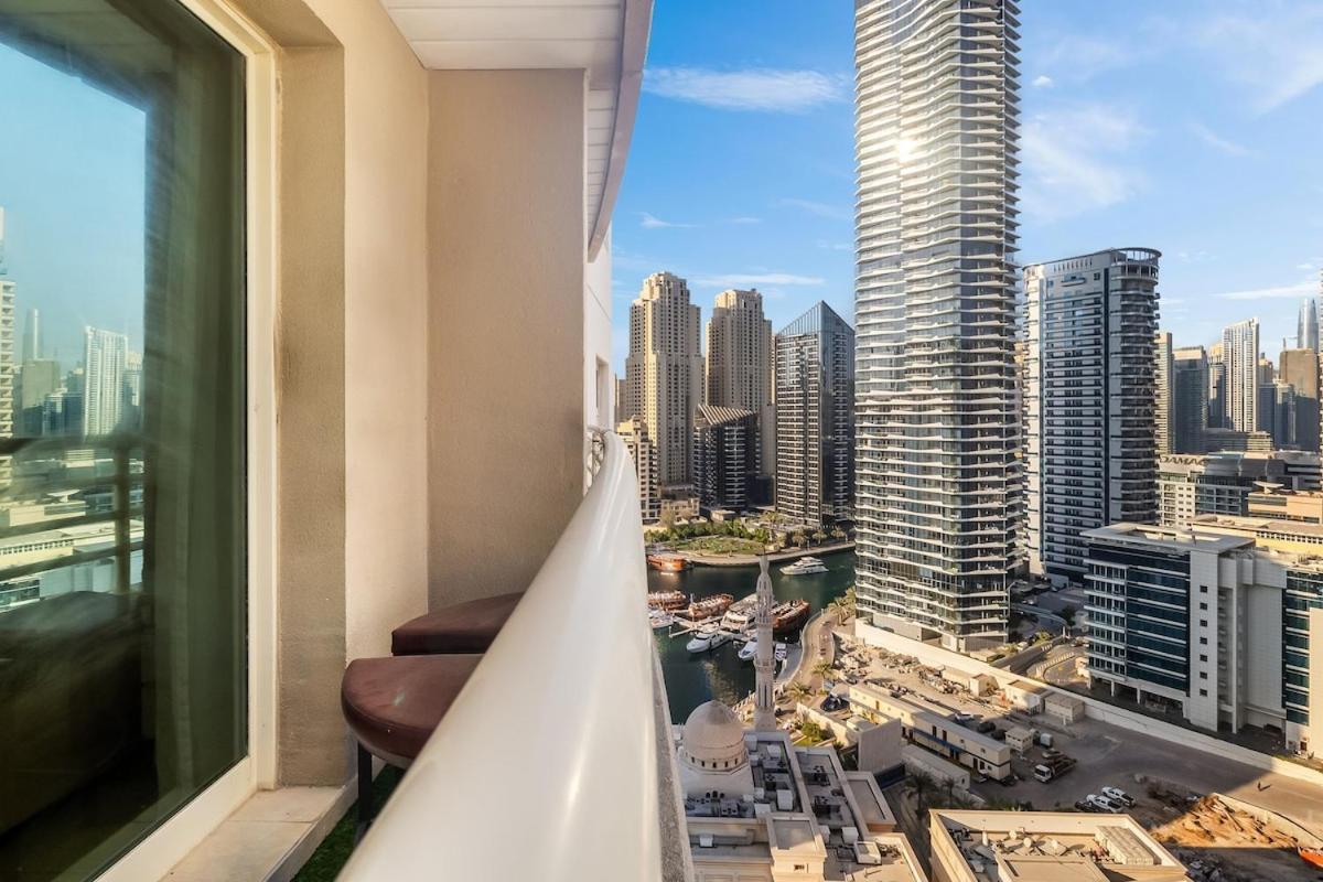 Bohemian 2 Bedroom In The Heart Of Marina Dubai