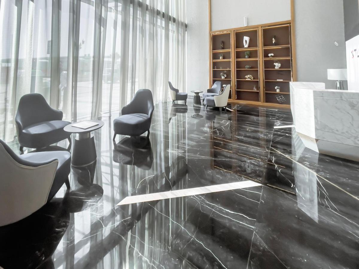 2 Bedroom In Aykon Tower Sheikh Zayed Road *