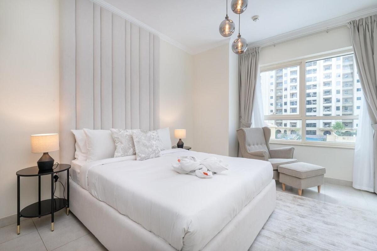 Havn - 2 Bedroom In Marina Quays, Marina Apartment