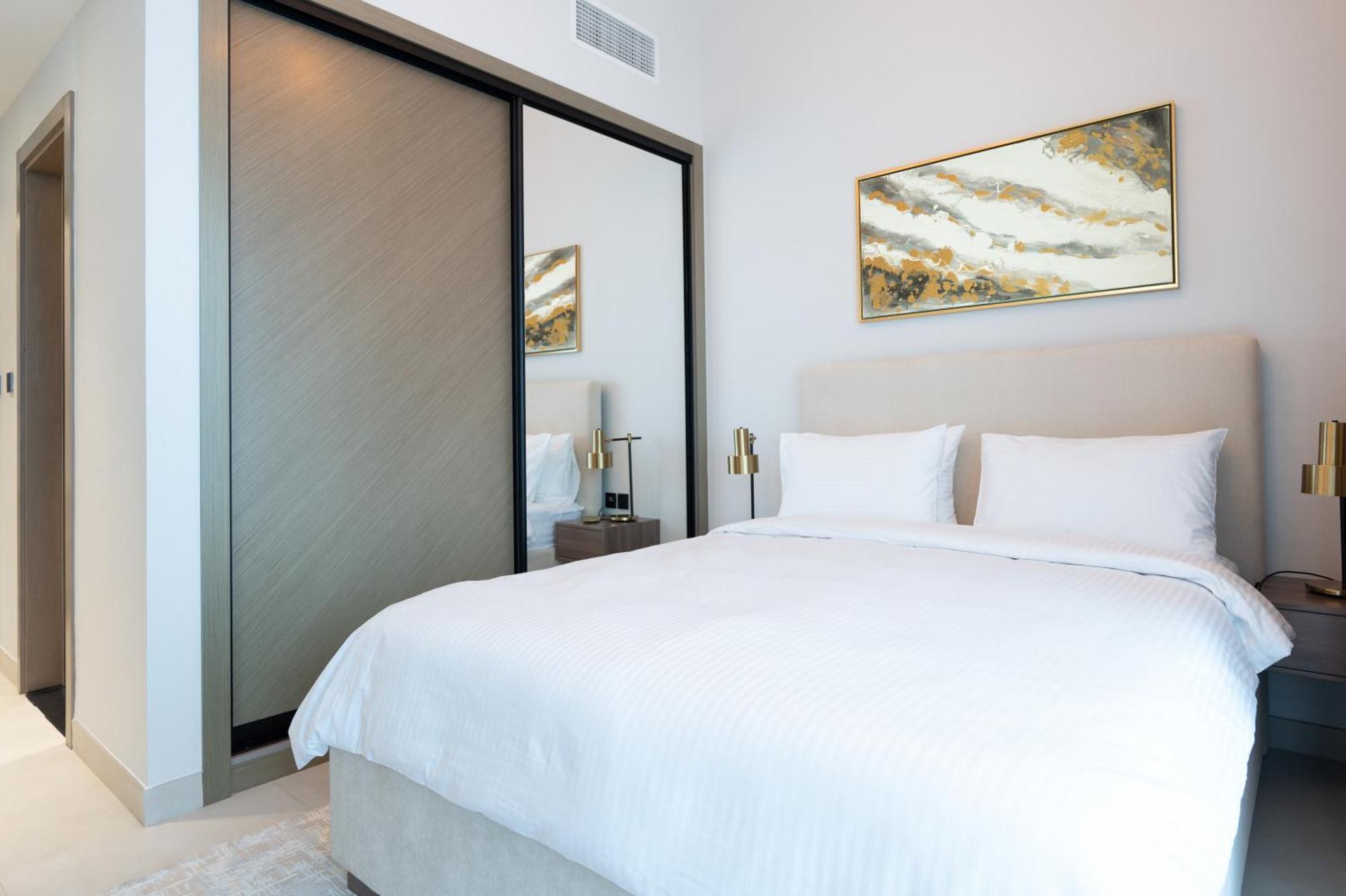 Keyrock Living - Binghatti Canal Luxury Apartment