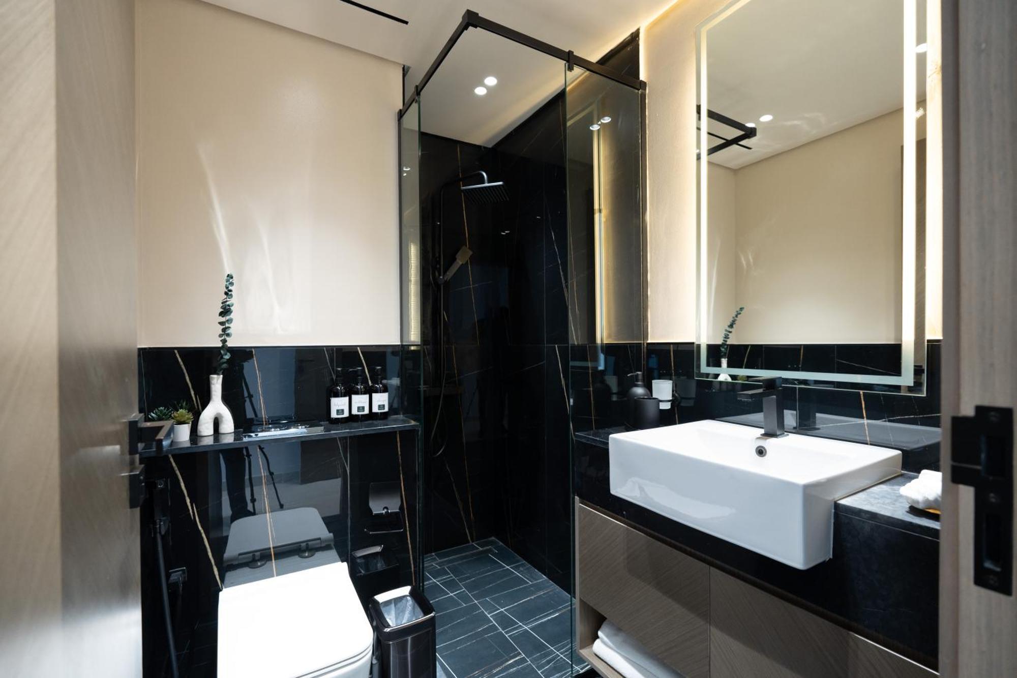 Apartment Keyrock Living - Binghatti Canal Luxury Dubai