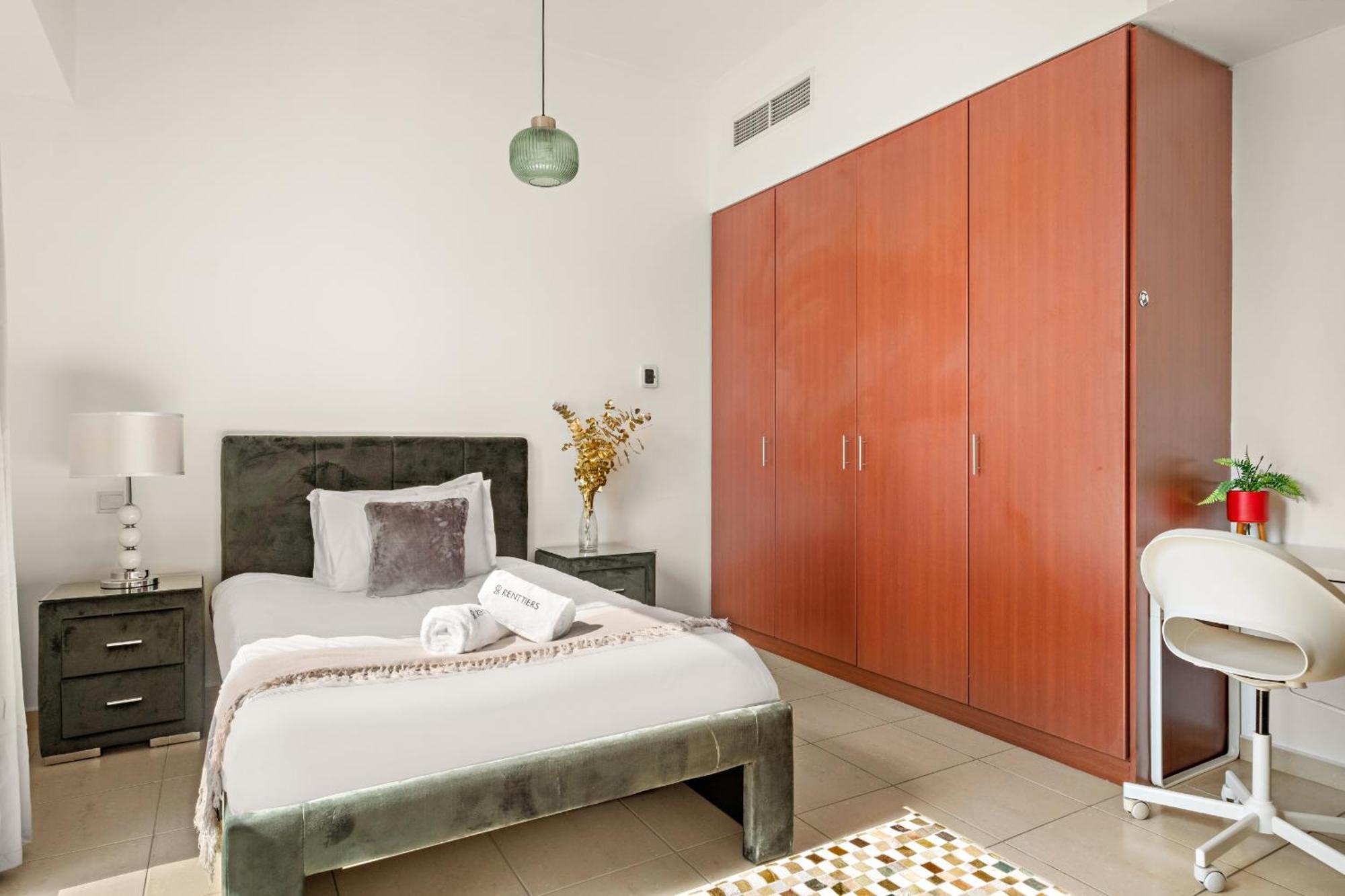 Jbr Sadaf Full Marina View By Renttiers Apartment
